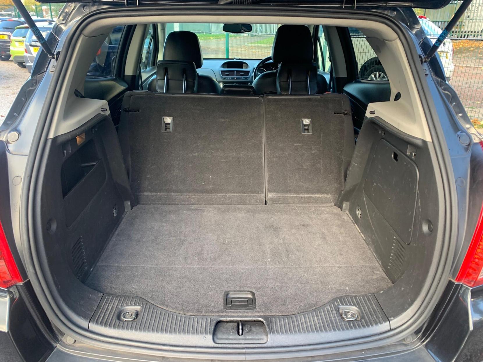 Vauxhall Mokka 1.6 SE 2WD Euro 5 (s/s) 5dr