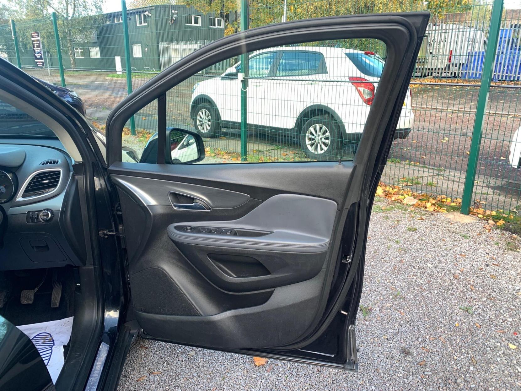 Vauxhall Mokka 1.6 SE 2WD Euro 5 (s/s) 5dr