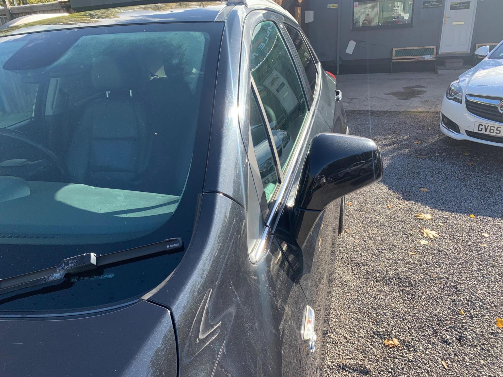 Vauxhall Mokka 1.6 SE 2WD Euro 5 (s/s) 5dr