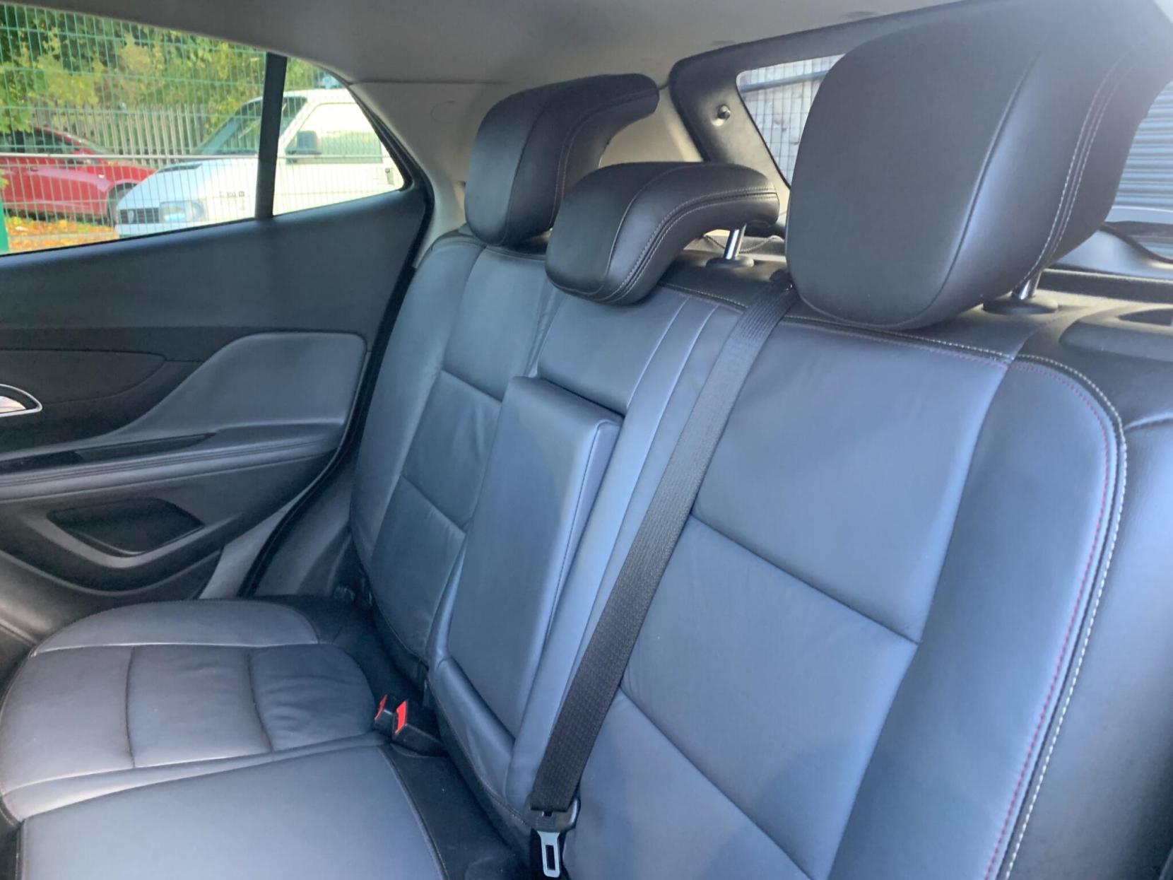 Vauxhall Mokka 1.6 SE 2WD Euro 5 (s/s) 5dr