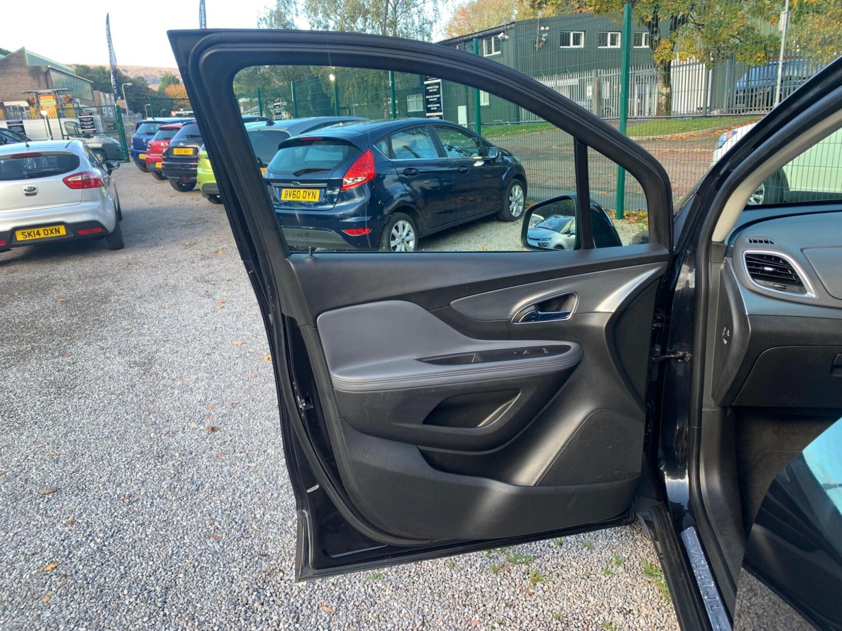 Vauxhall Mokka 1.6 SE 2WD Euro 5 (s/s) 5dr