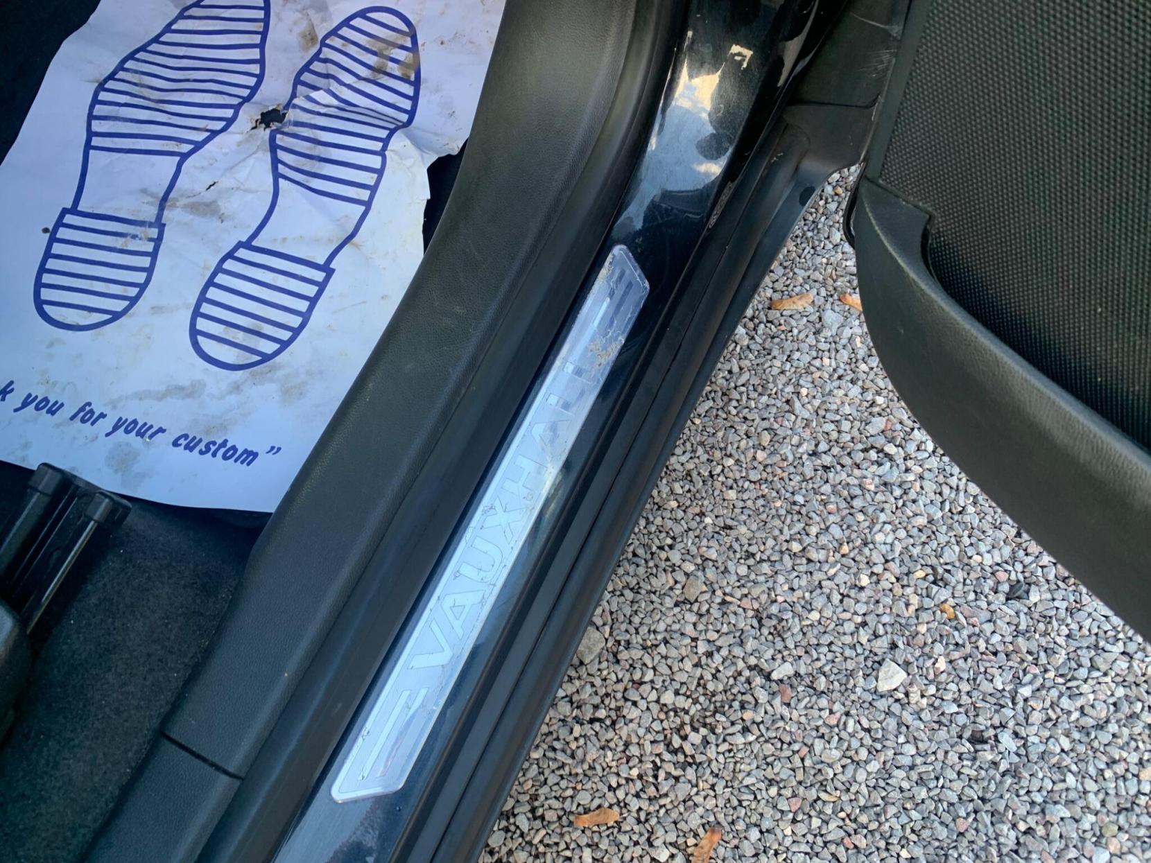 Vauxhall Mokka 1.6 SE 2WD Euro 5 (s/s) 5dr