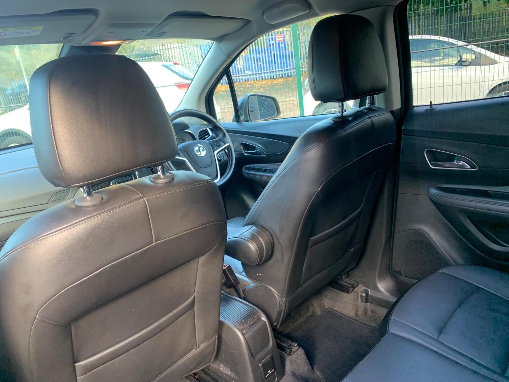 Vauxhall Mokka 1.6 SE 2WD Euro 5 (s/s) 5dr