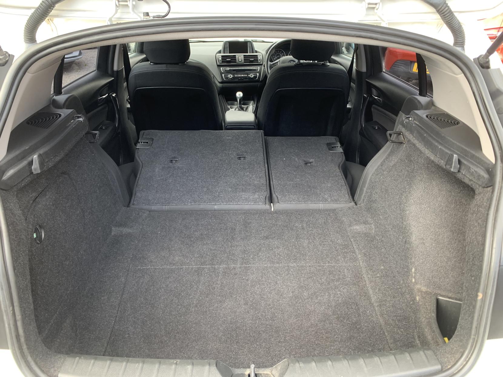 BMW 1 Series 2.0 116d Sport Hatchback 5dr Diesel Manual Euro 5 (s/s) (116 ps)