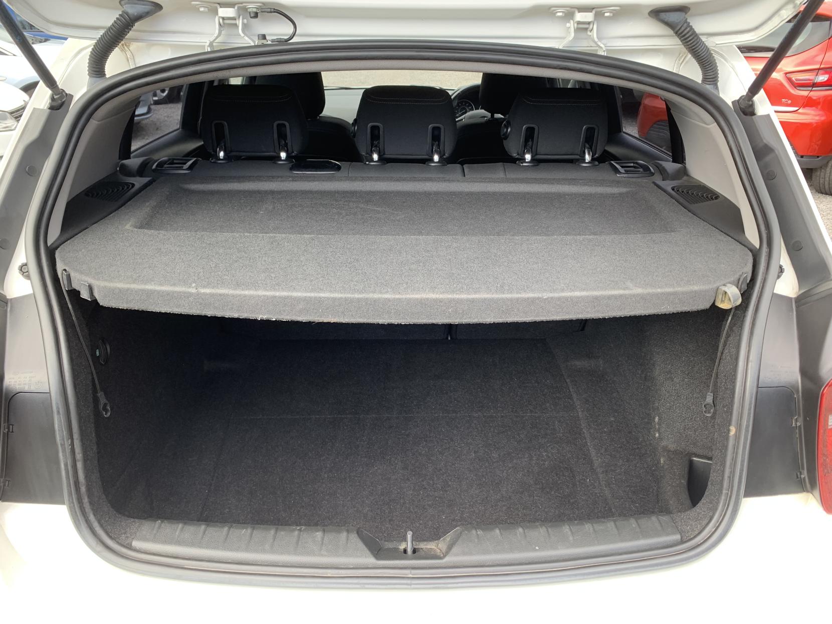 BMW 1 Series 2.0 116d Sport Hatchback 5dr Diesel Manual Euro 5 (s/s) (116 ps)