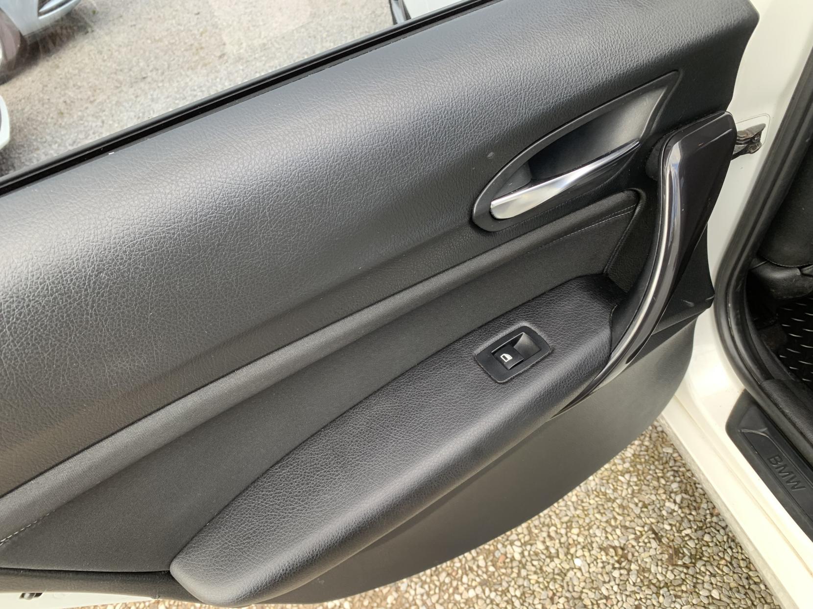 BMW 1 Series 2.0 116d Sport Hatchback 5dr Diesel Manual Euro 5 (s/s) (116 ps)