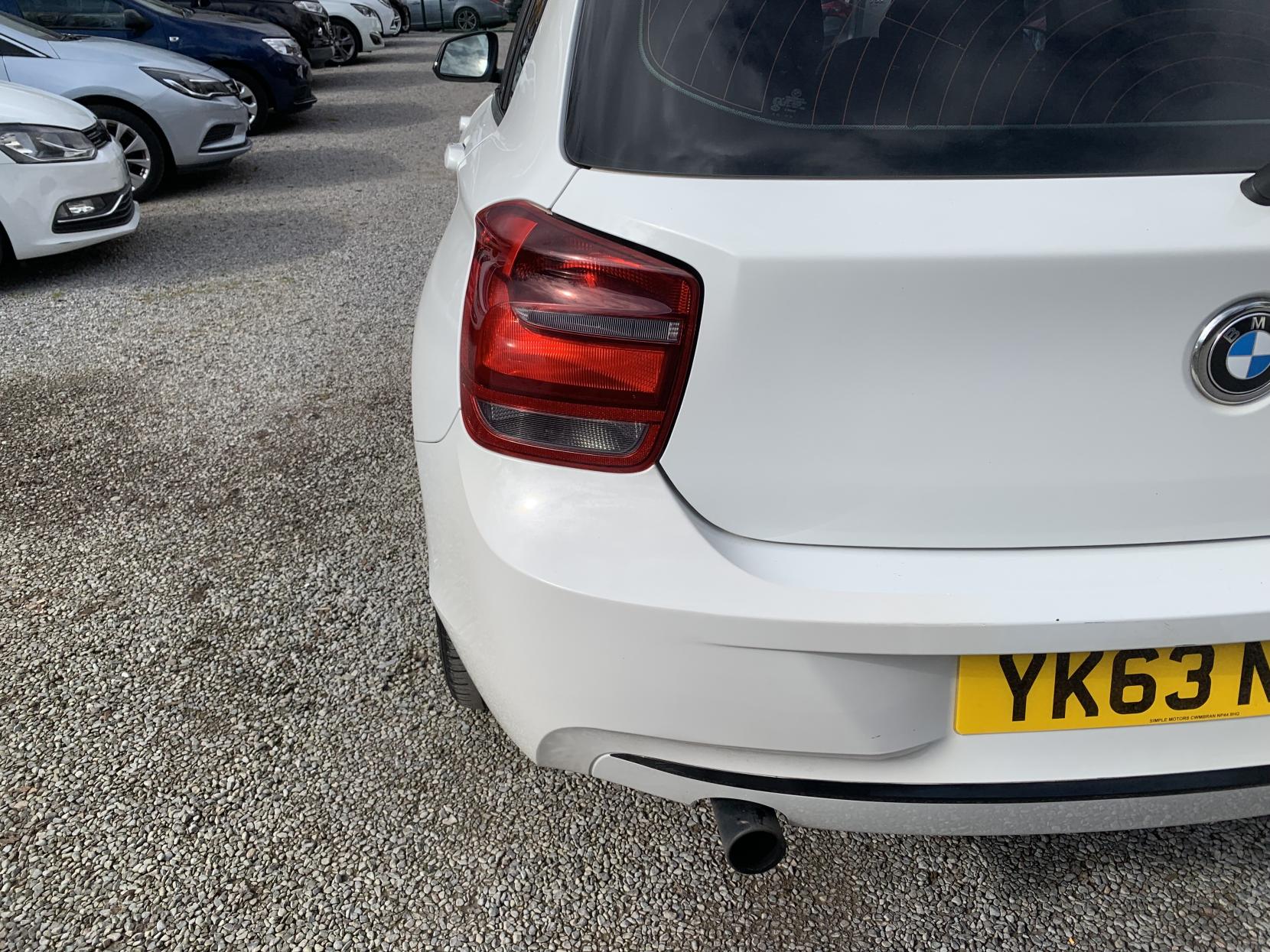 BMW 1 Series 2.0 116d Sport Hatchback 5dr Diesel Manual Euro 5 (s/s) (116 ps)