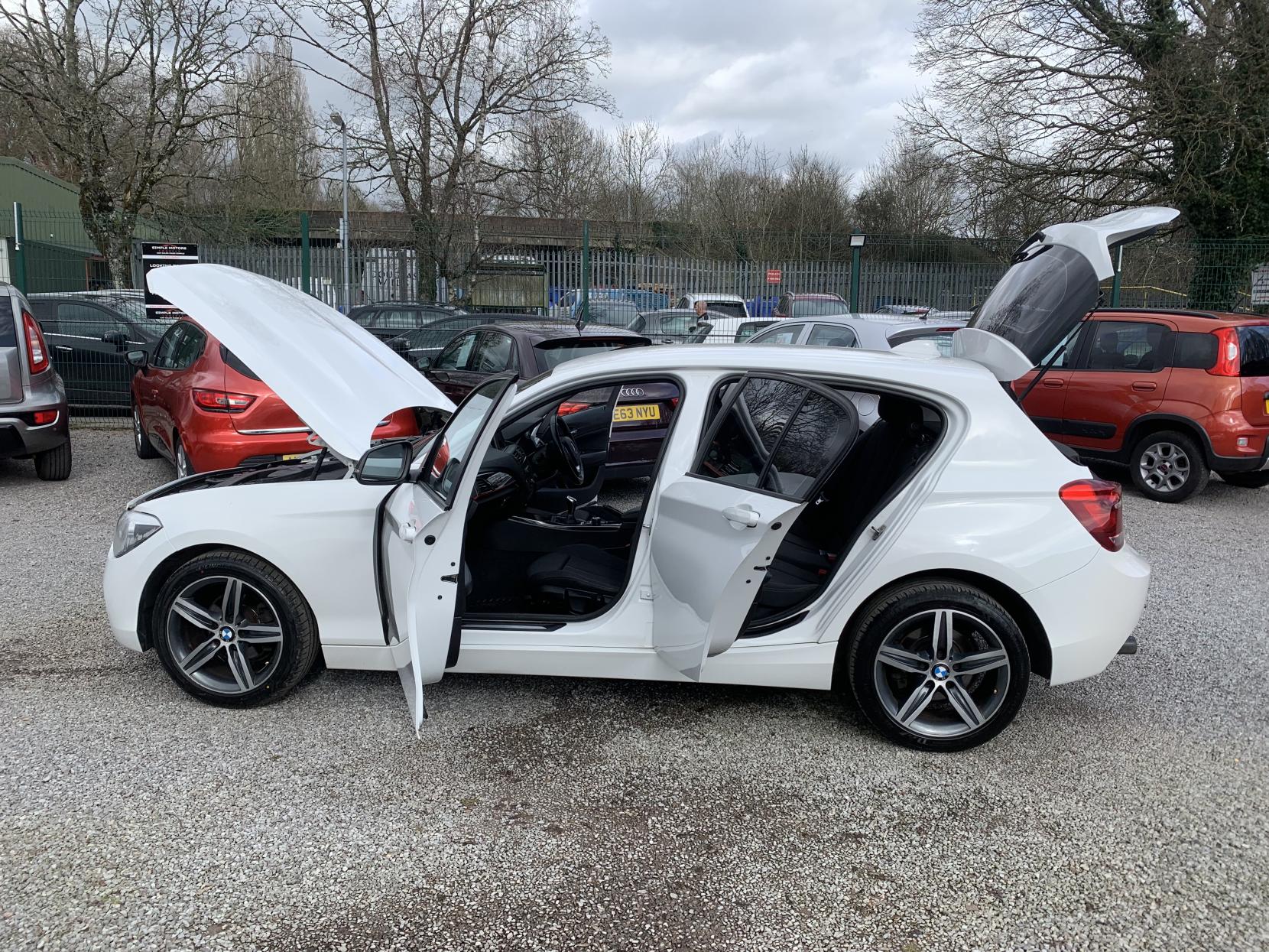 BMW 1 Series 2.0 116d Sport Hatchback 5dr Diesel Manual Euro 5 (s/s) (116 ps)