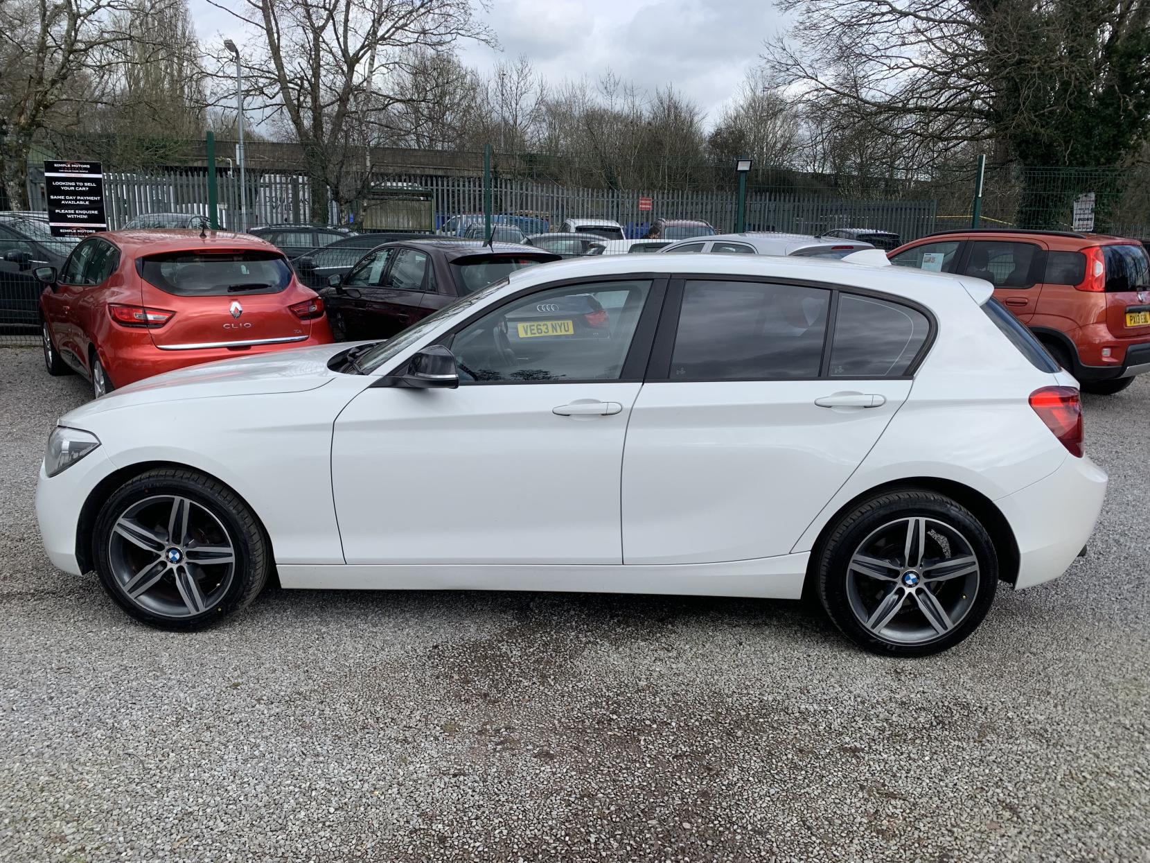 BMW 1 Series 2.0 116d Sport Hatchback 5dr Diesel Manual Euro 5 (s/s) (116 ps)