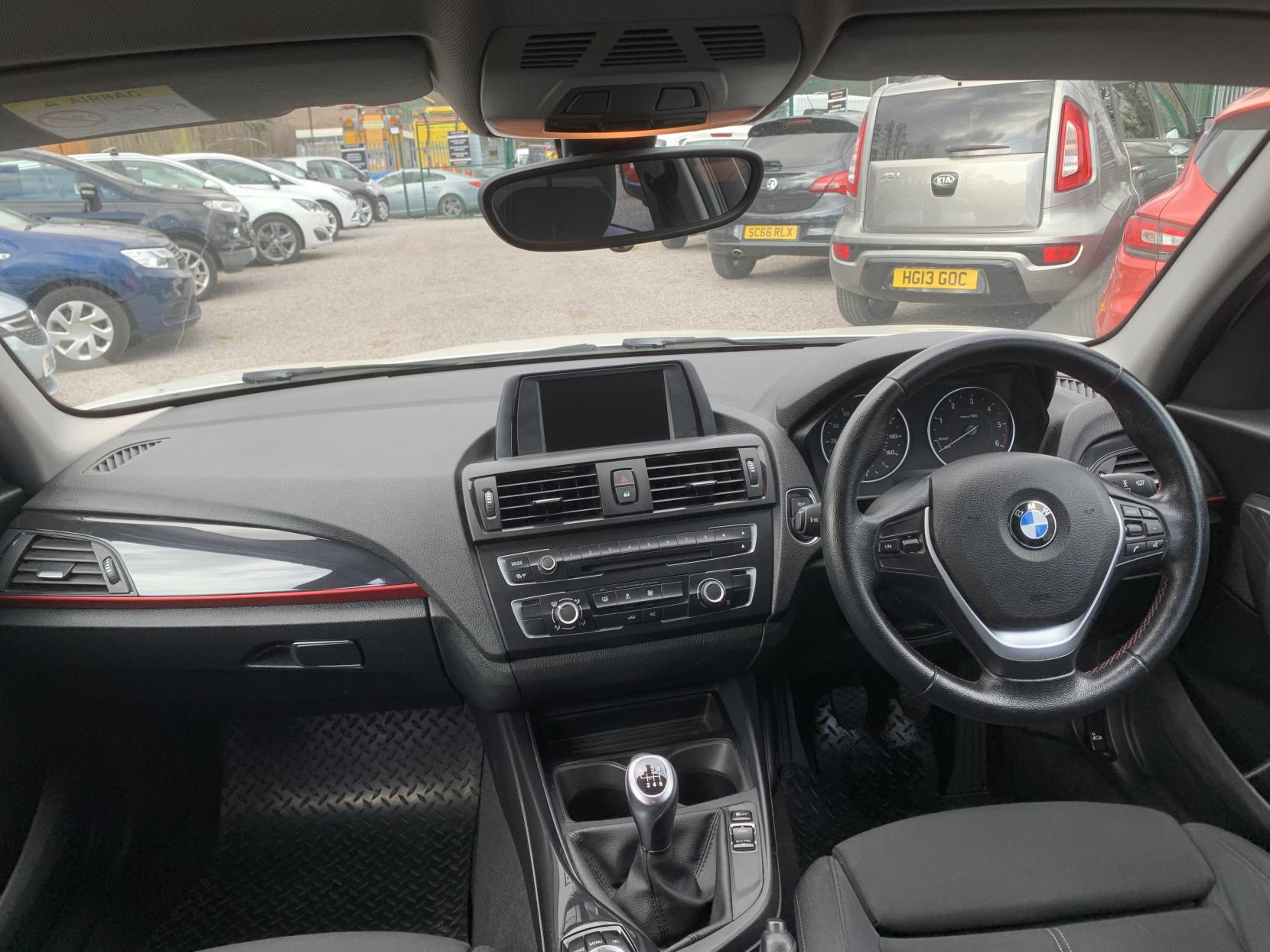 BMW 1 Series 2.0 116d Sport Hatchback 5dr Diesel Manual Euro 5 (s/s) (116 ps)