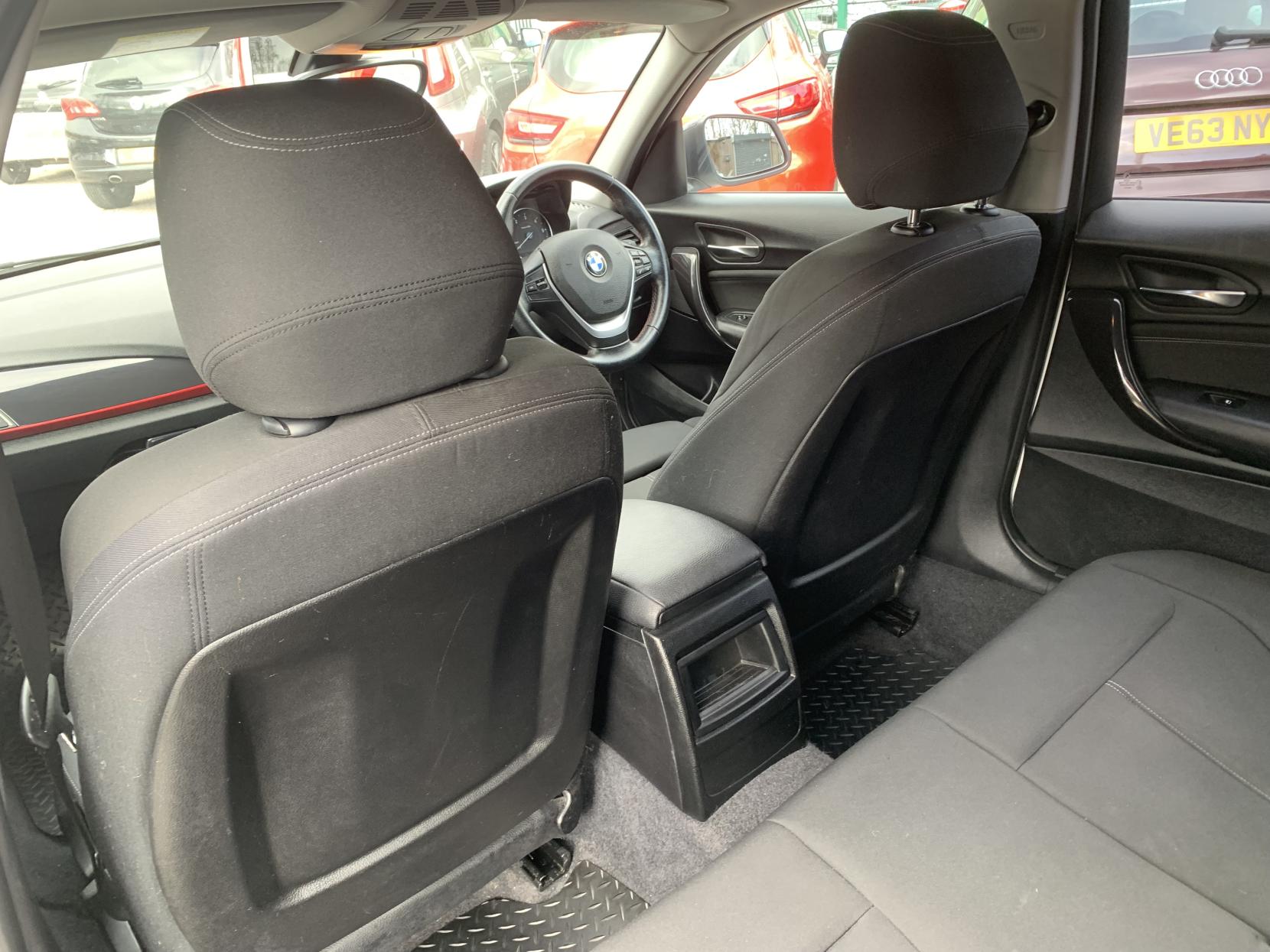 BMW 1 Series 2.0 116d Sport Hatchback 5dr Diesel Manual Euro 5 (s/s) (116 ps)