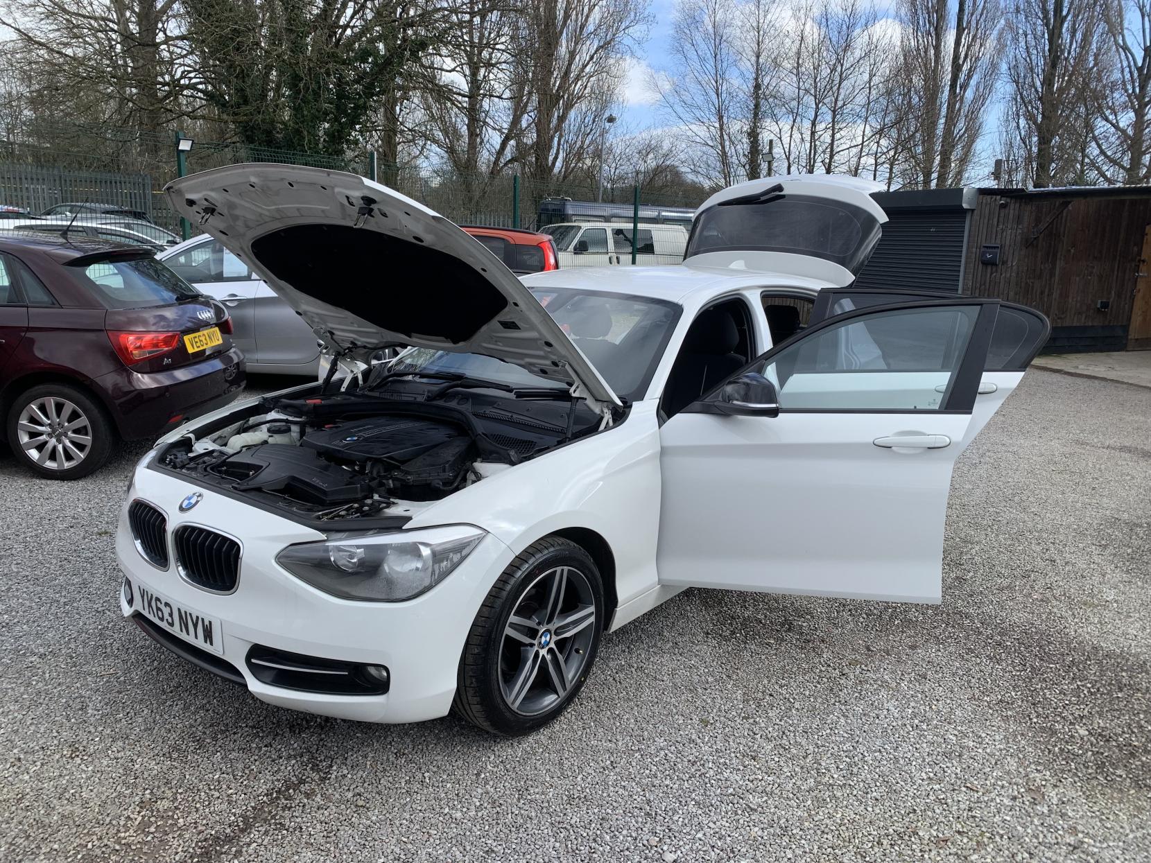 BMW 1 Series 2.0 116d Sport Hatchback 5dr Diesel Manual Euro 5 (s/s) (116 ps)