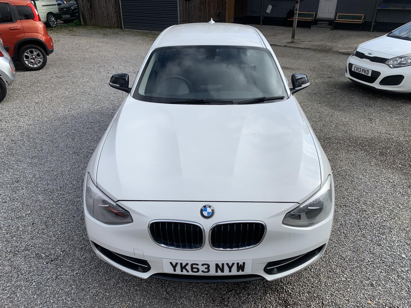 BMW 1 Series 2.0 116d Sport Hatchback 5dr Diesel Manual Euro 5 (s/s) (116 ps)