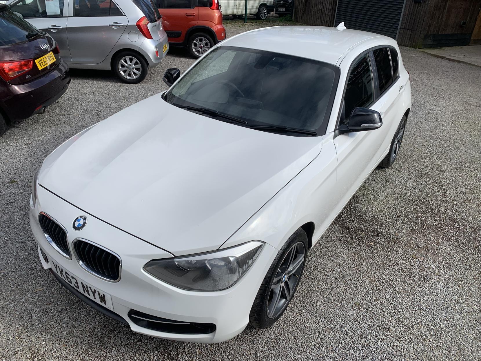BMW 1 Series 2.0 116d Sport Hatchback 5dr Diesel Manual Euro 5 (s/s) (116 ps)