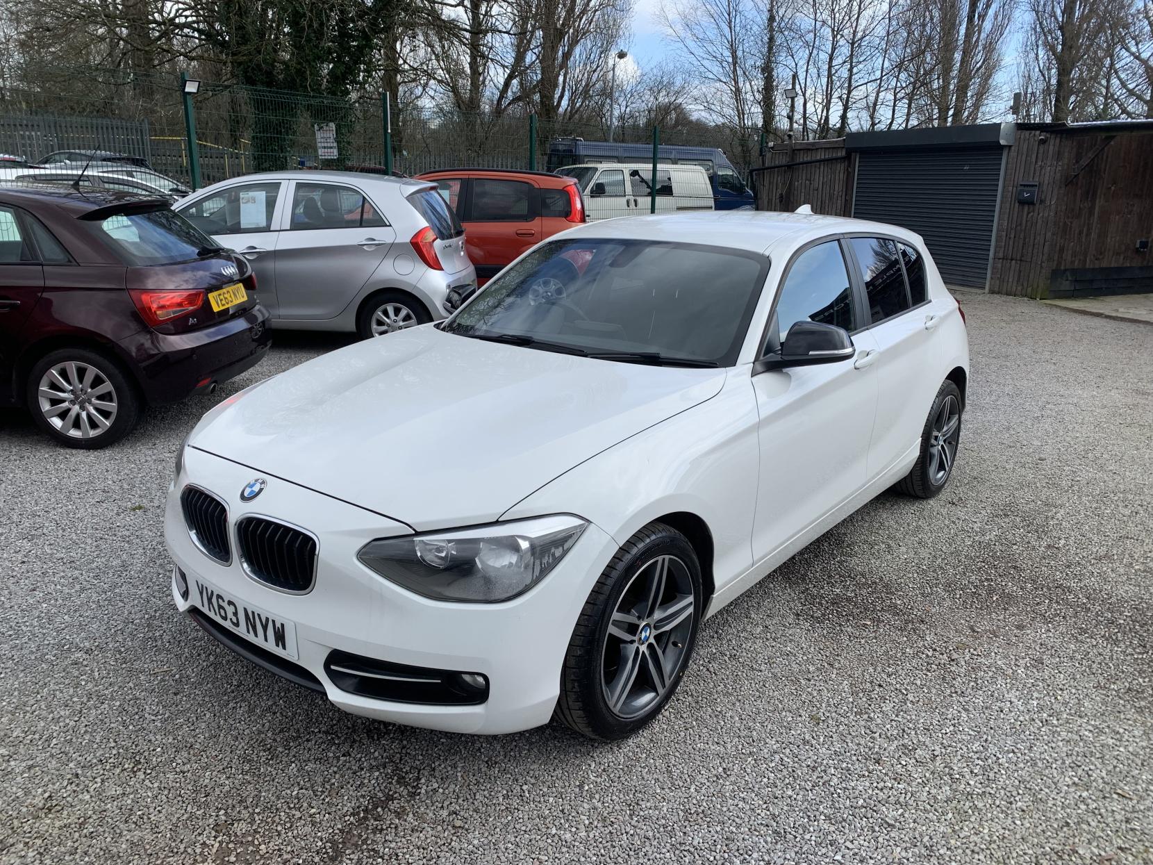 BMW 1 Series 2.0 116d Sport Hatchback 5dr Diesel Manual Euro 5 (s/s) (116 ps)