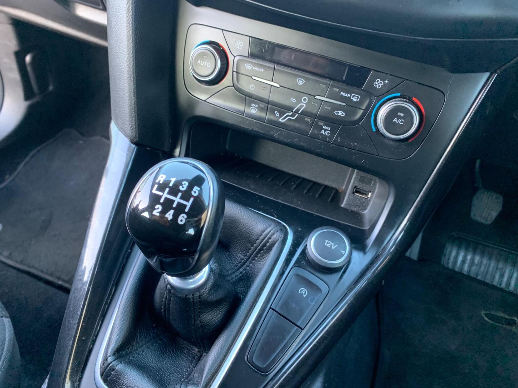 Ford Focus 1.5 TDCi Titanium Euro 6 (s/s) 5dr