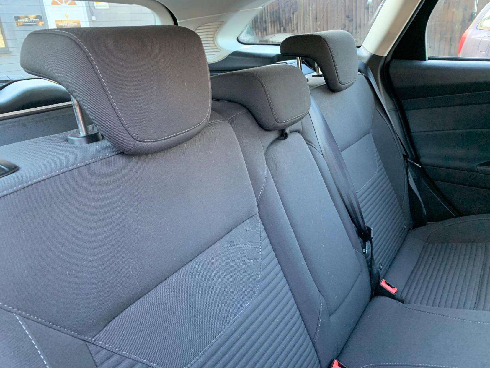 Ford Focus 1.5 TDCi Titanium Euro 6 (s/s) 5dr