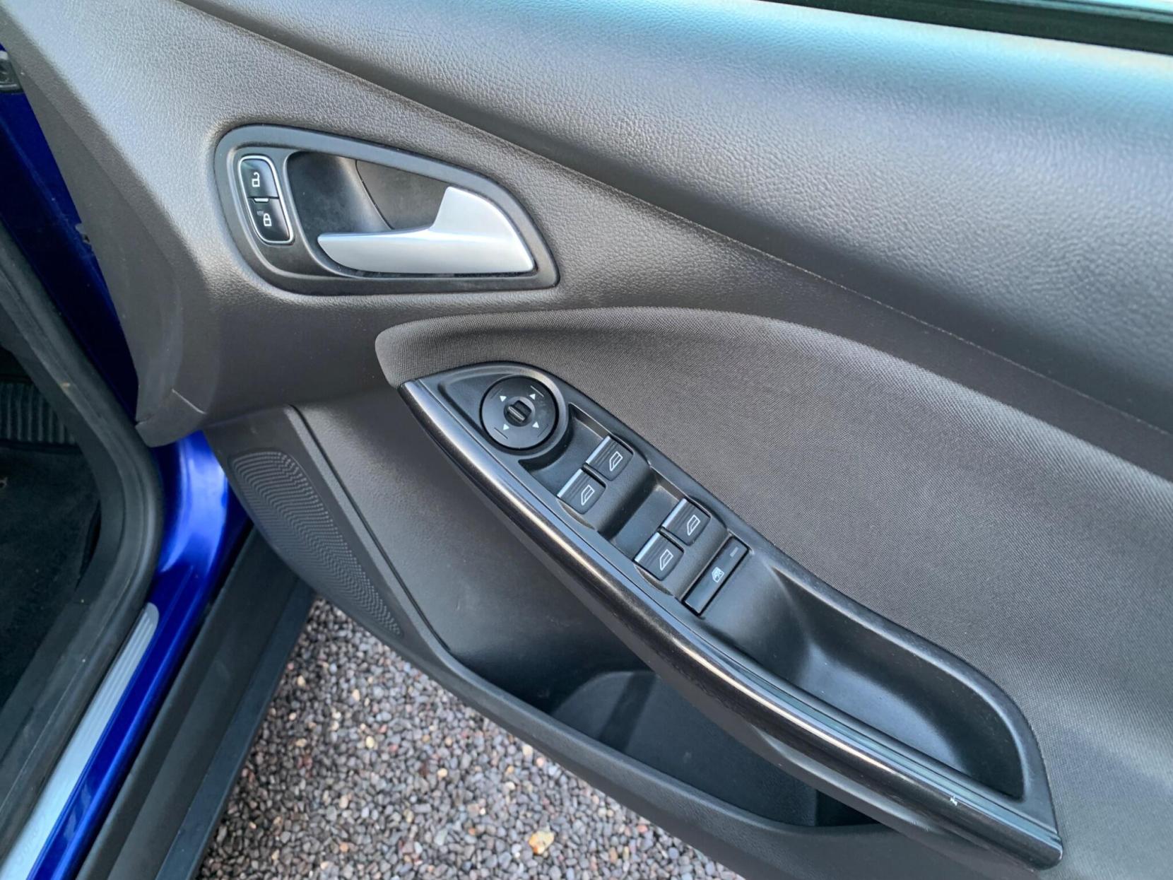 Ford Focus 1.5 TDCi Titanium Euro 6 (s/s) 5dr