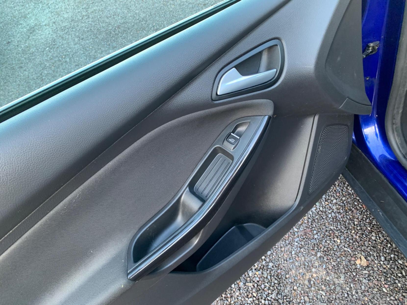 Ford Focus 1.5 TDCi Titanium Euro 6 (s/s) 5dr