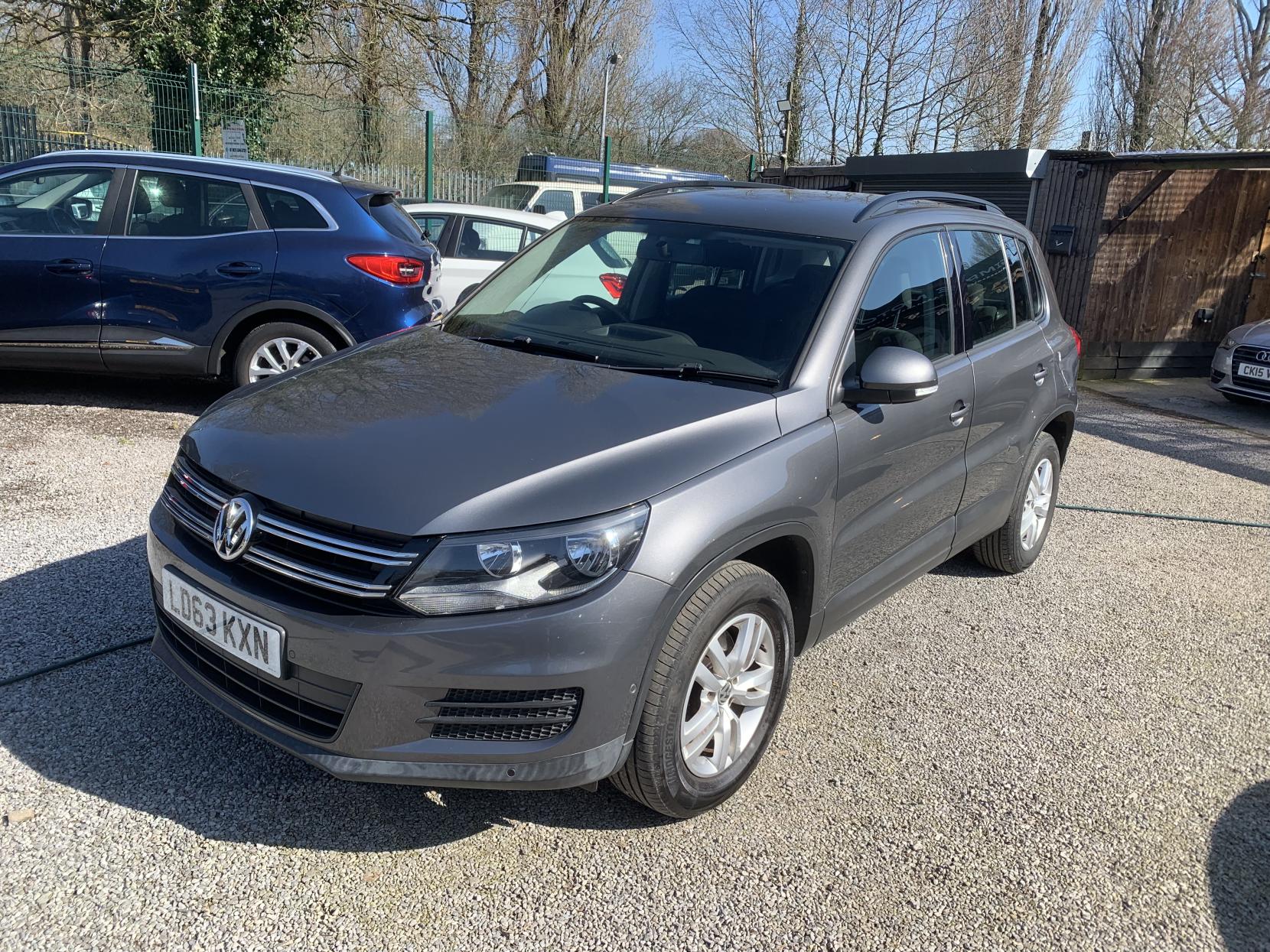 Volkswagen Tiguan 2.0 TDI BlueMotion Tech S SUV 5dr Diesel Manual 2WD Euro 5 (s/s) (110 ps)