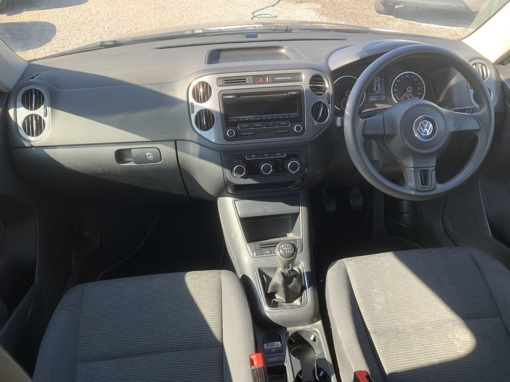 Volkswagen Tiguan 2.0 TDI BlueMotion Tech S SUV 5dr Diesel Manual 2WD Euro 5 (s/s) (110 ps)