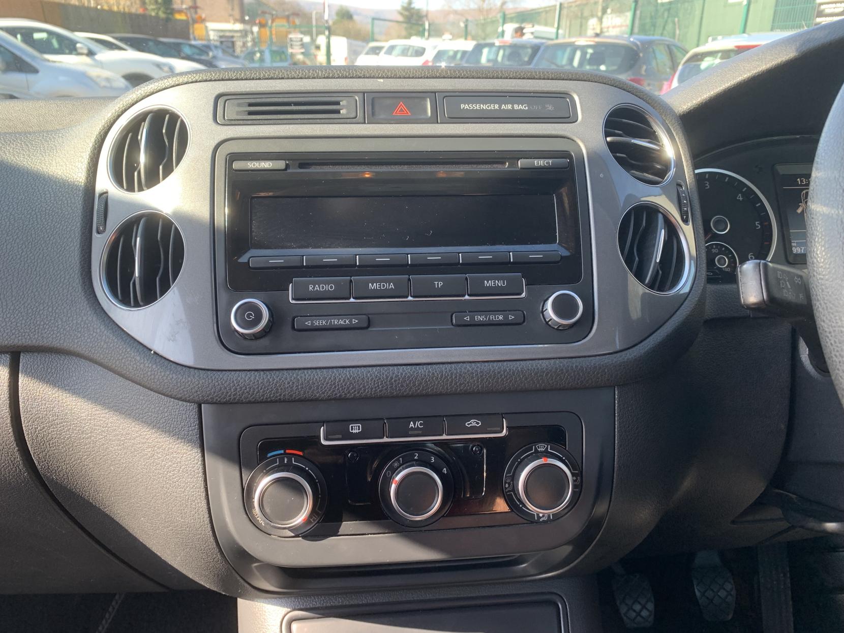 Volkswagen Tiguan 2.0 TDI BlueMotion Tech S SUV 5dr Diesel Manual 2WD Euro 5 (s/s) (110 ps)