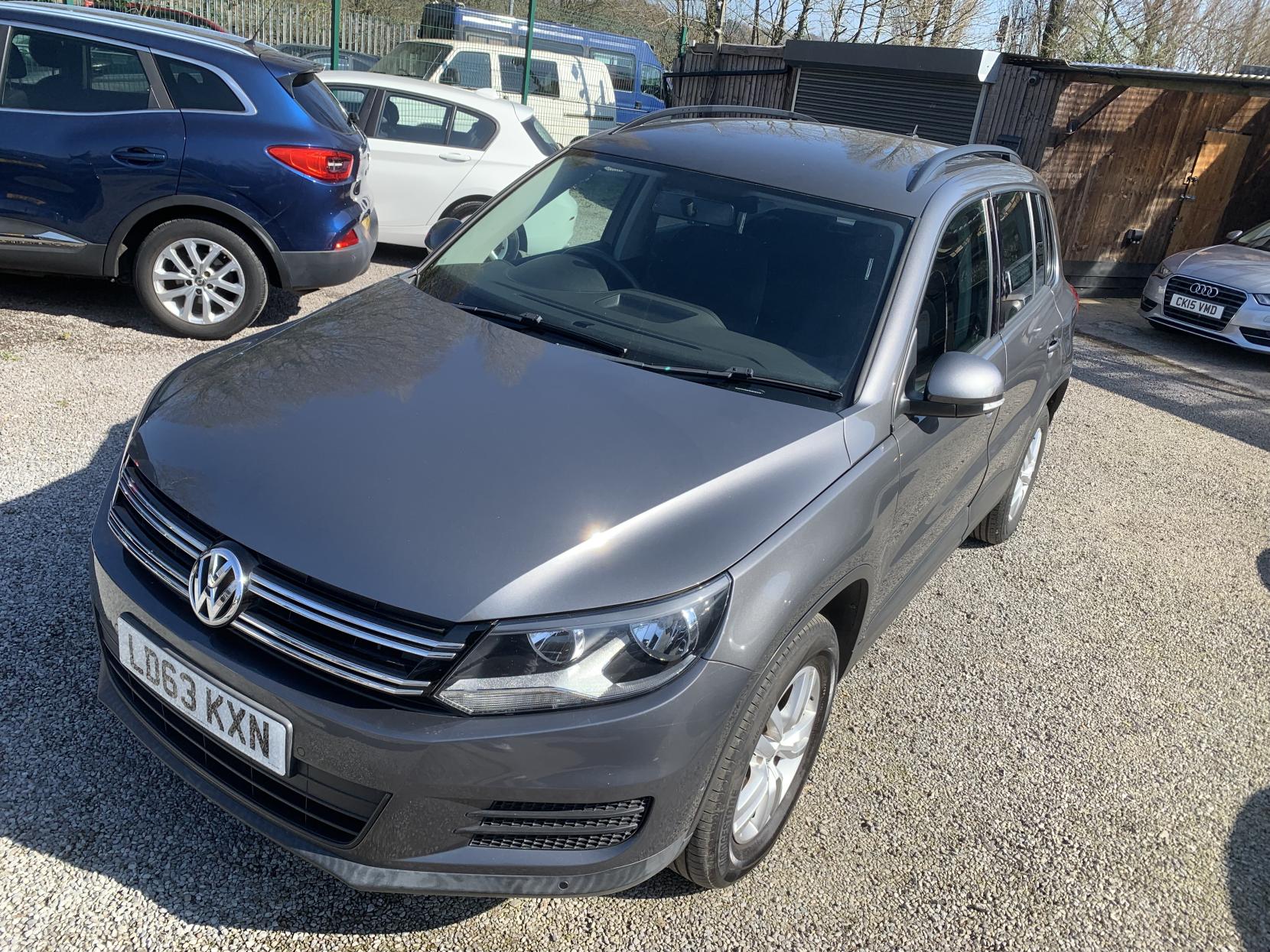 Volkswagen Tiguan 2.0 TDI BlueMotion Tech S SUV 5dr Diesel Manual 2WD Euro 5 (s/s) (110 ps)