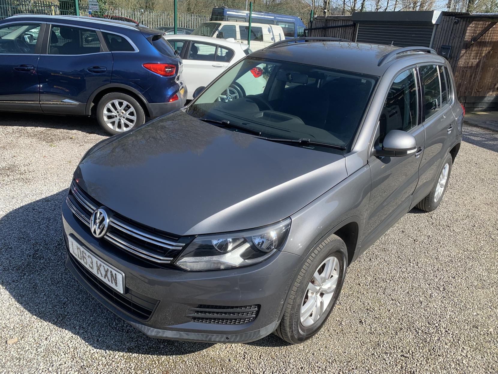 Volkswagen Tiguan 2.0 TDI BlueMotion Tech S SUV 5dr Diesel Manual 2WD Euro 5 (s/s) (110 ps)