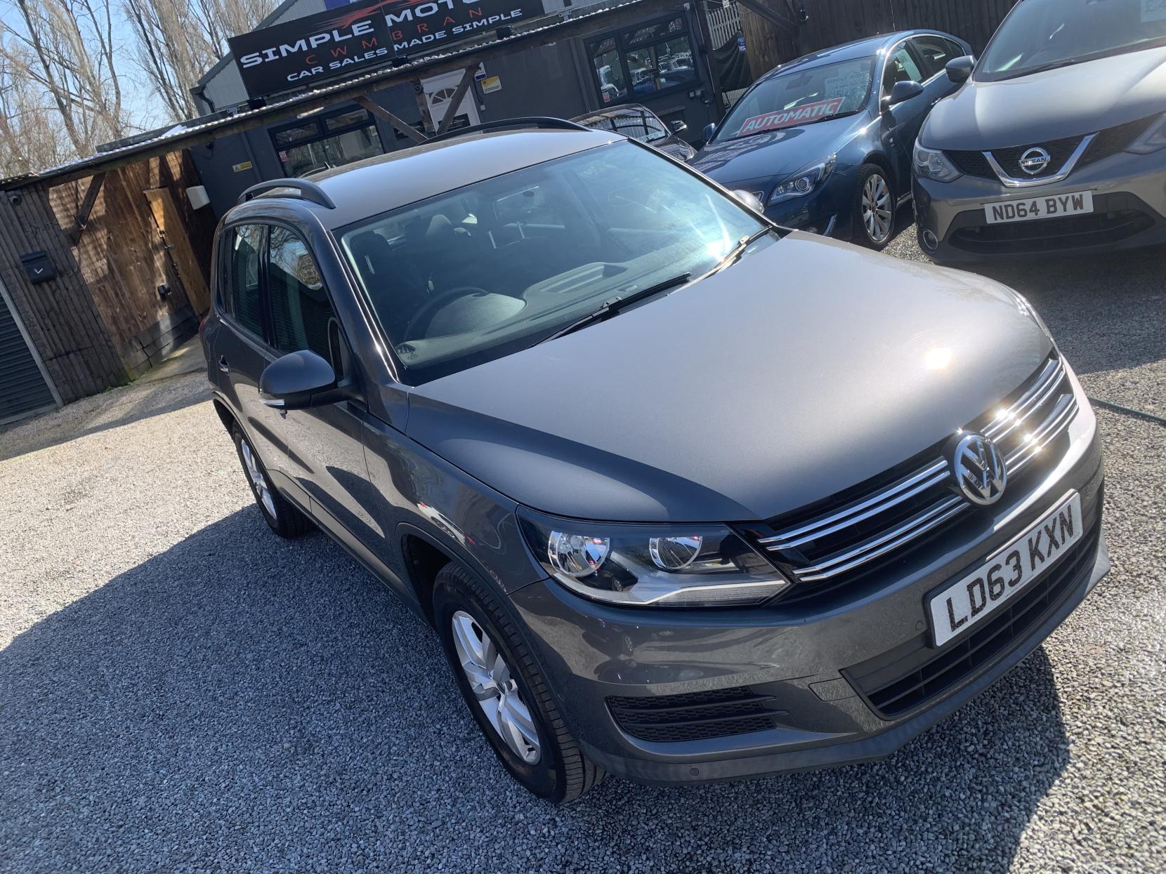 Volkswagen Tiguan 2.0 TDI BlueMotion Tech S SUV 5dr Diesel Manual 2WD Euro 5 (s/s) (110 ps)