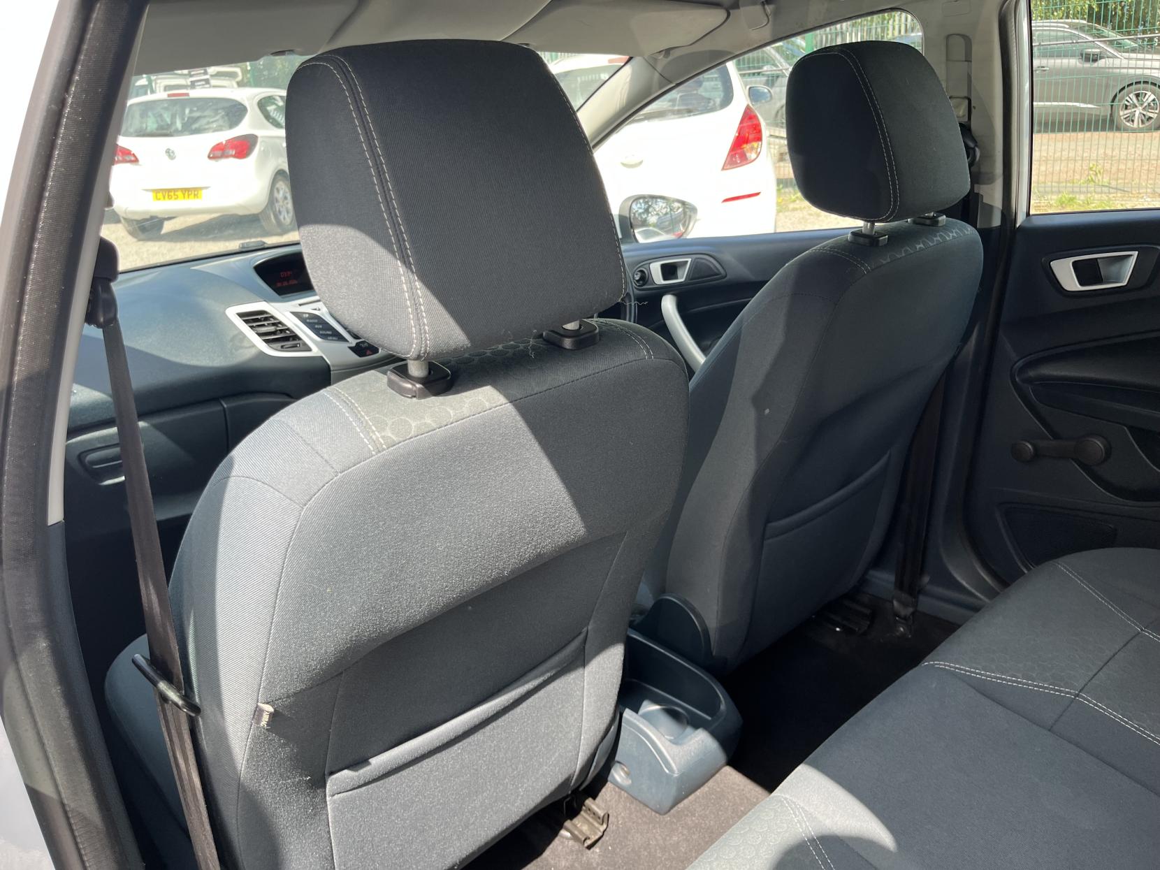 2012 00 FORD FIESTA