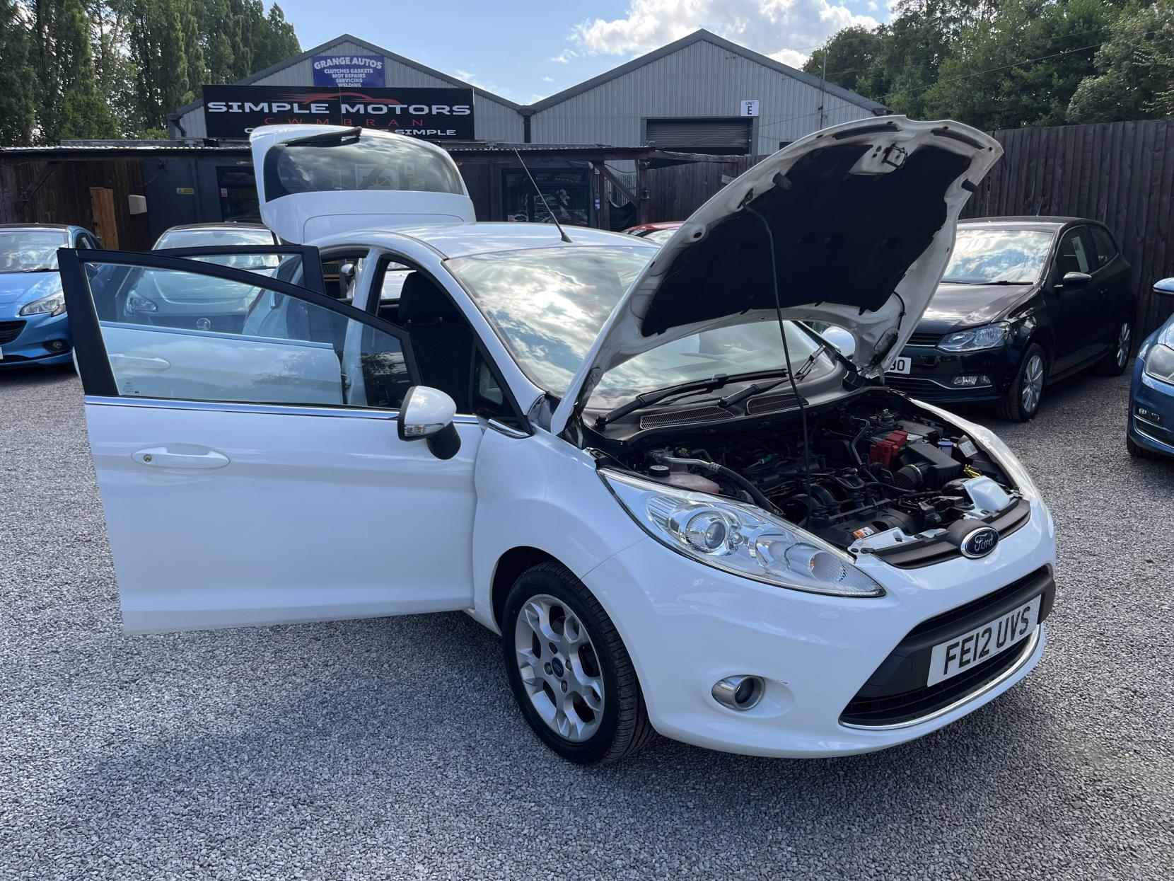 2012 00 FORD FIESTA