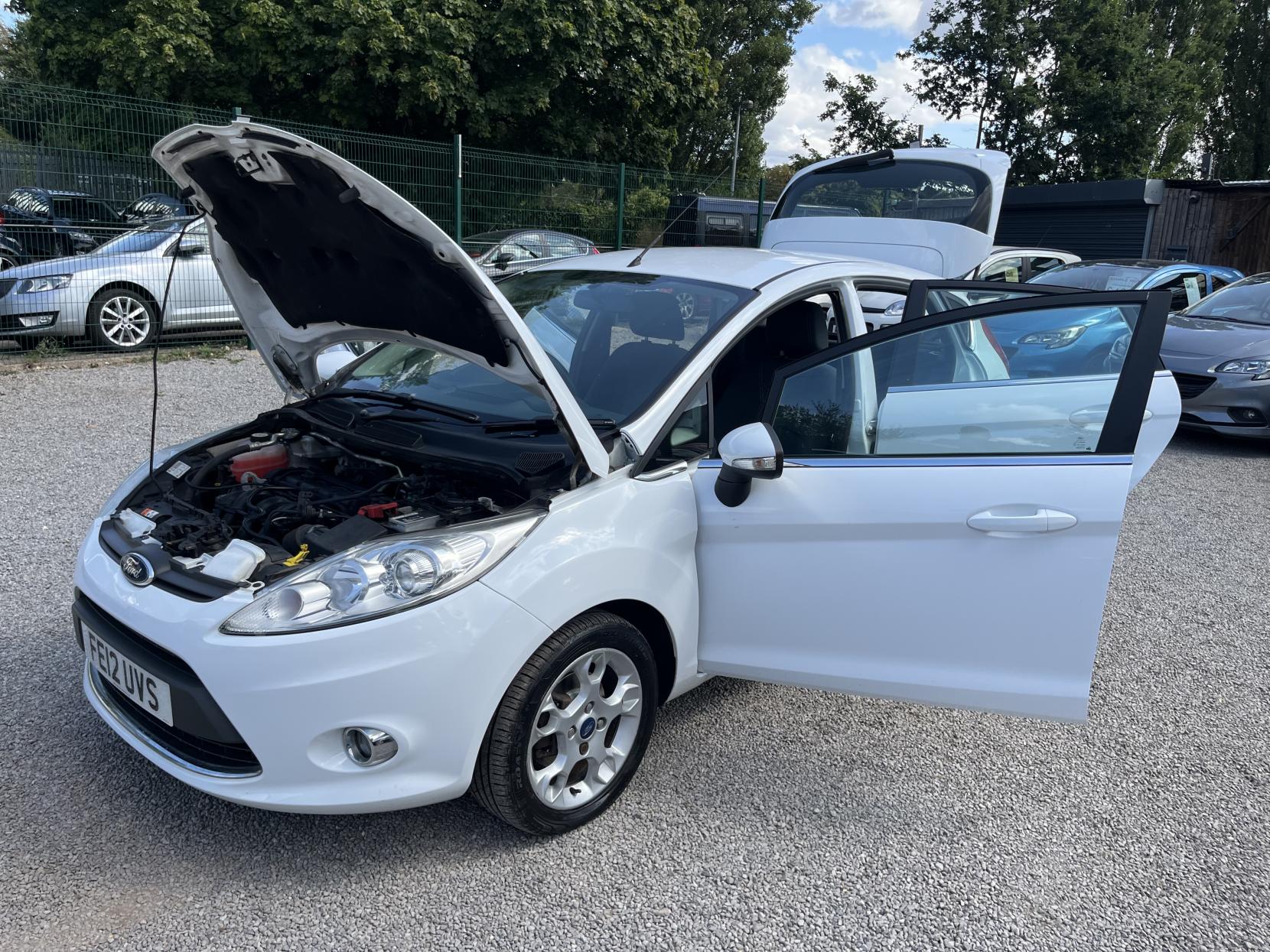 2012 00 FORD FIESTA