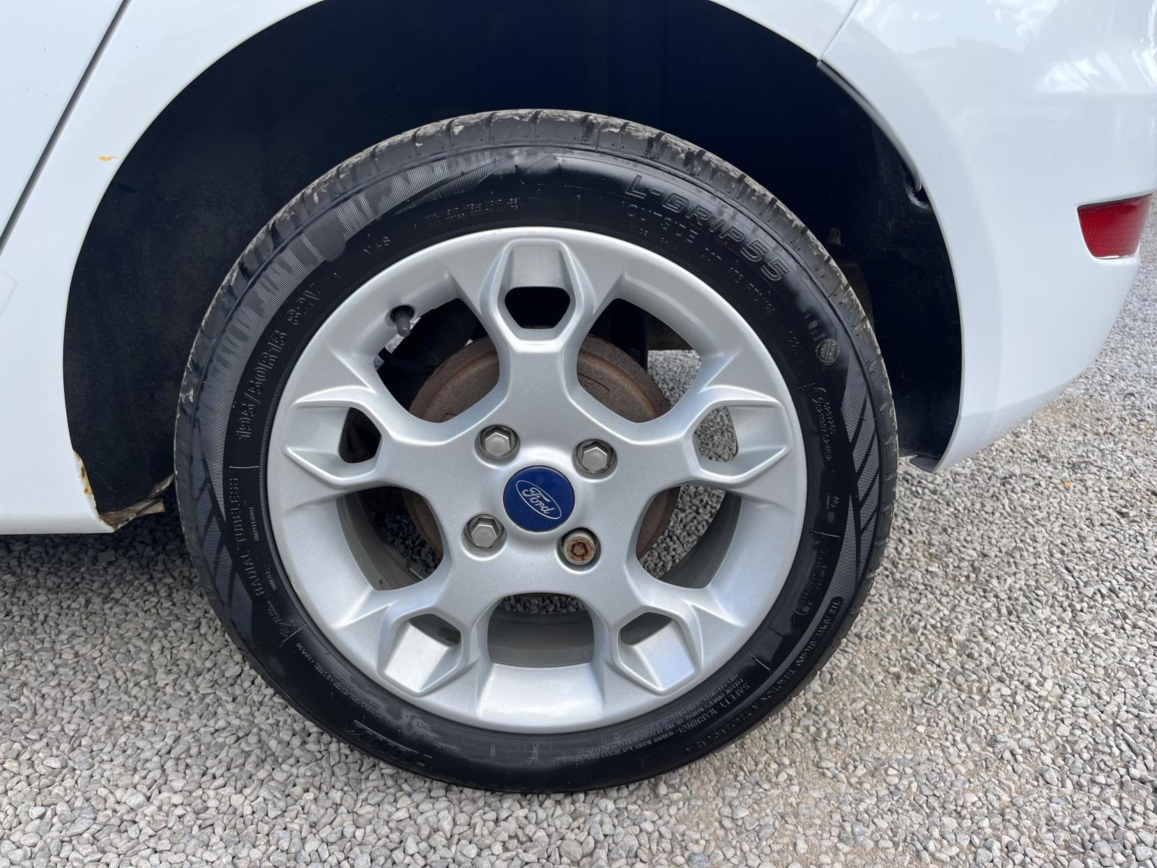 2012 00 FORD FIESTA