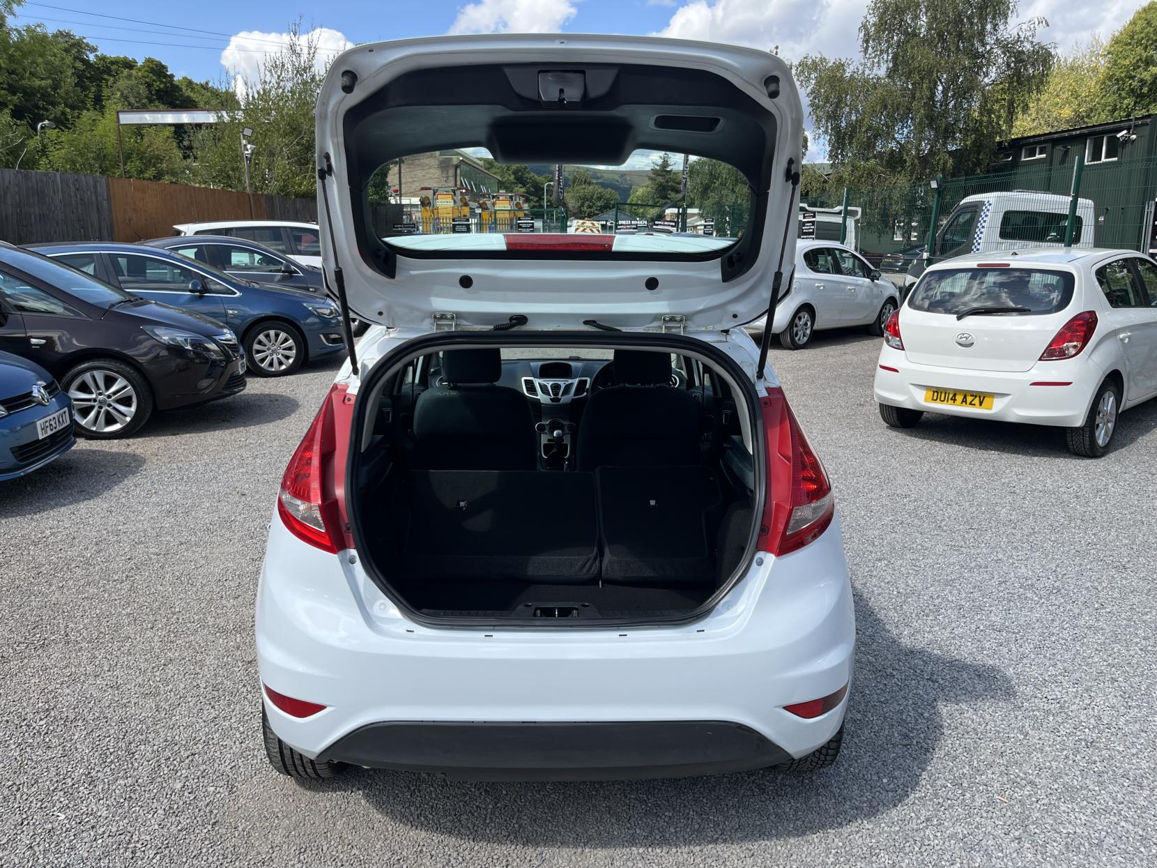 2012 00 FORD FIESTA