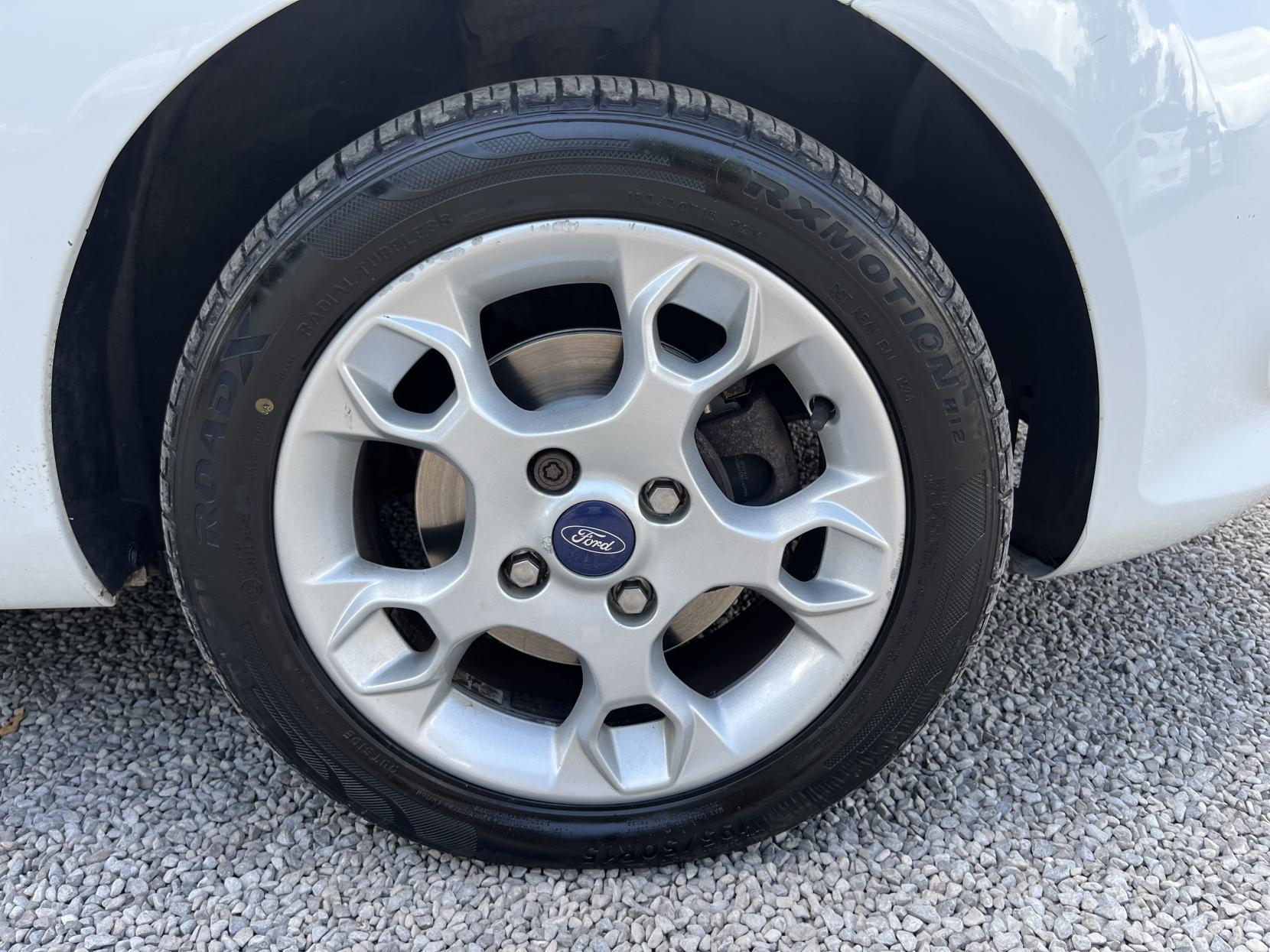 2012 00 FORD FIESTA