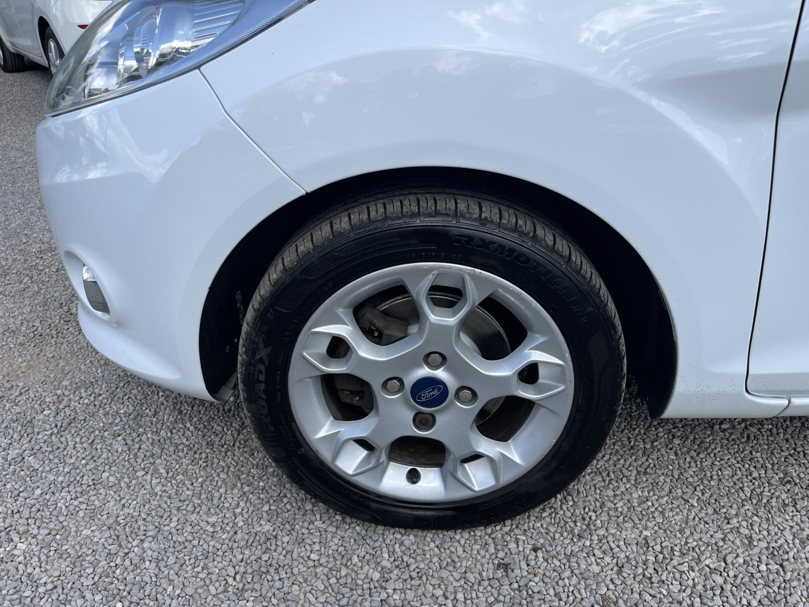 2012 00 FORD FIESTA