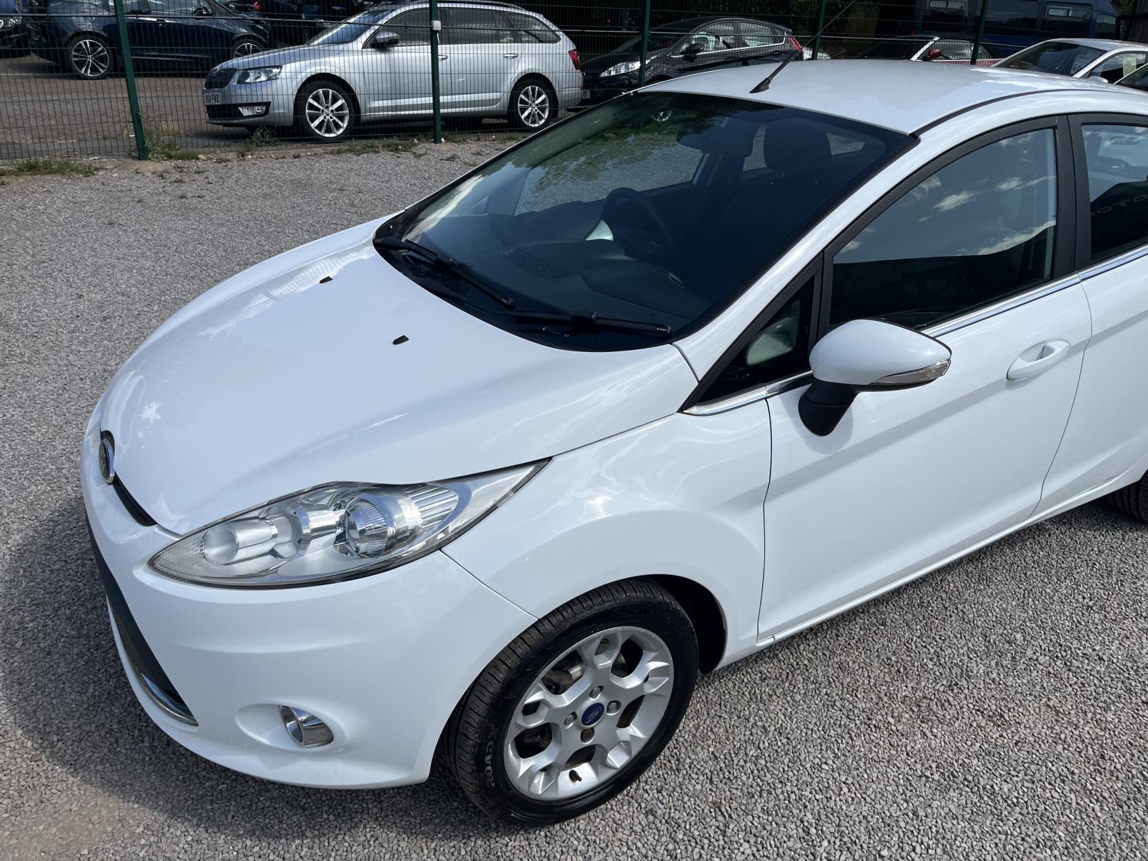 2012 00 FORD FIESTA