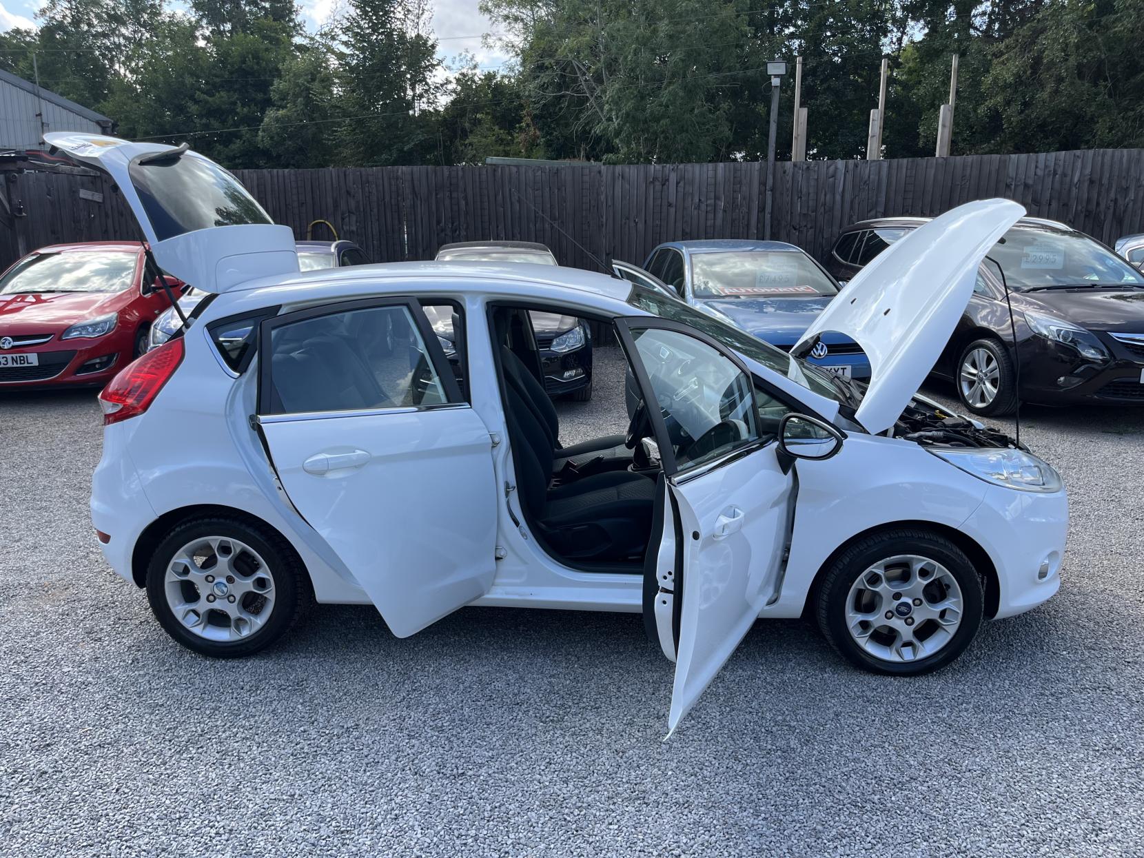 2012 00 FORD FIESTA
