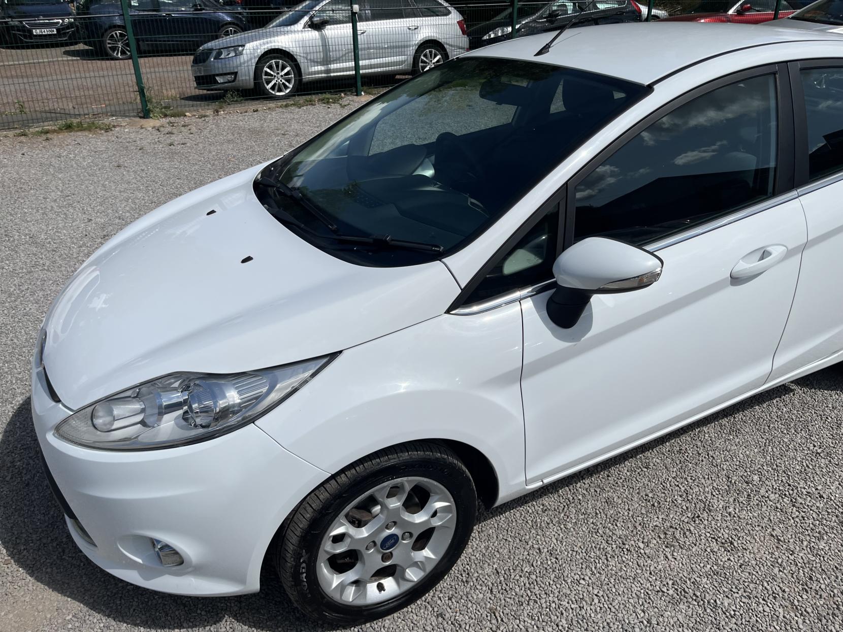2012 00 FORD FIESTA