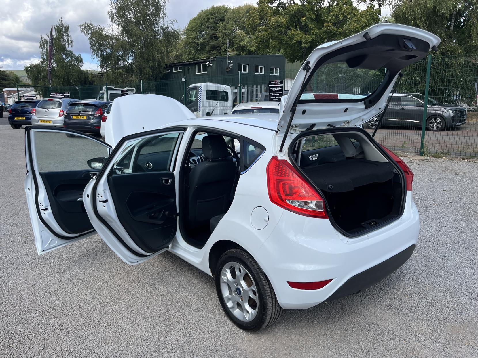 2012 00 FORD FIESTA
