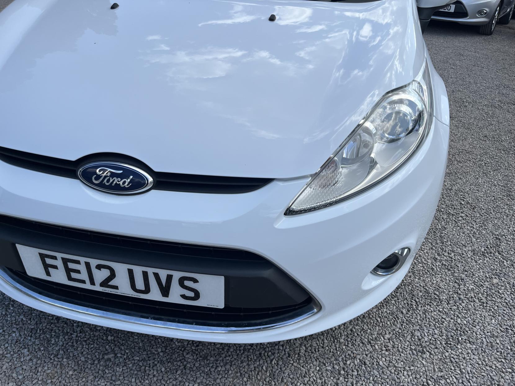 2012 00 FORD FIESTA