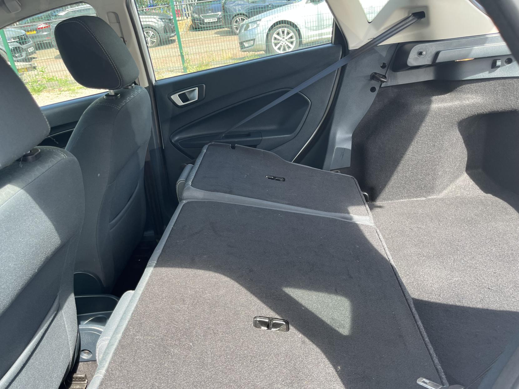 2012 00 FORD FIESTA