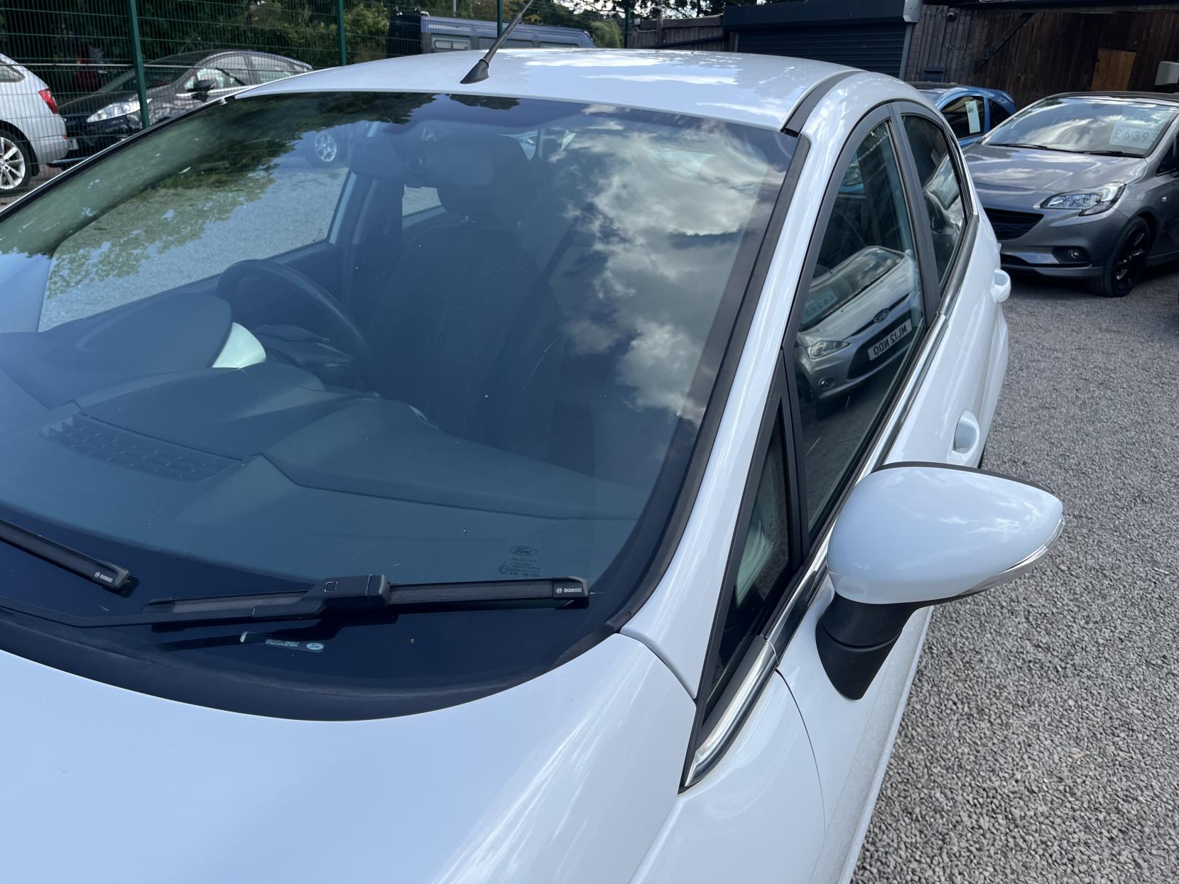 2012 00 FORD FIESTA