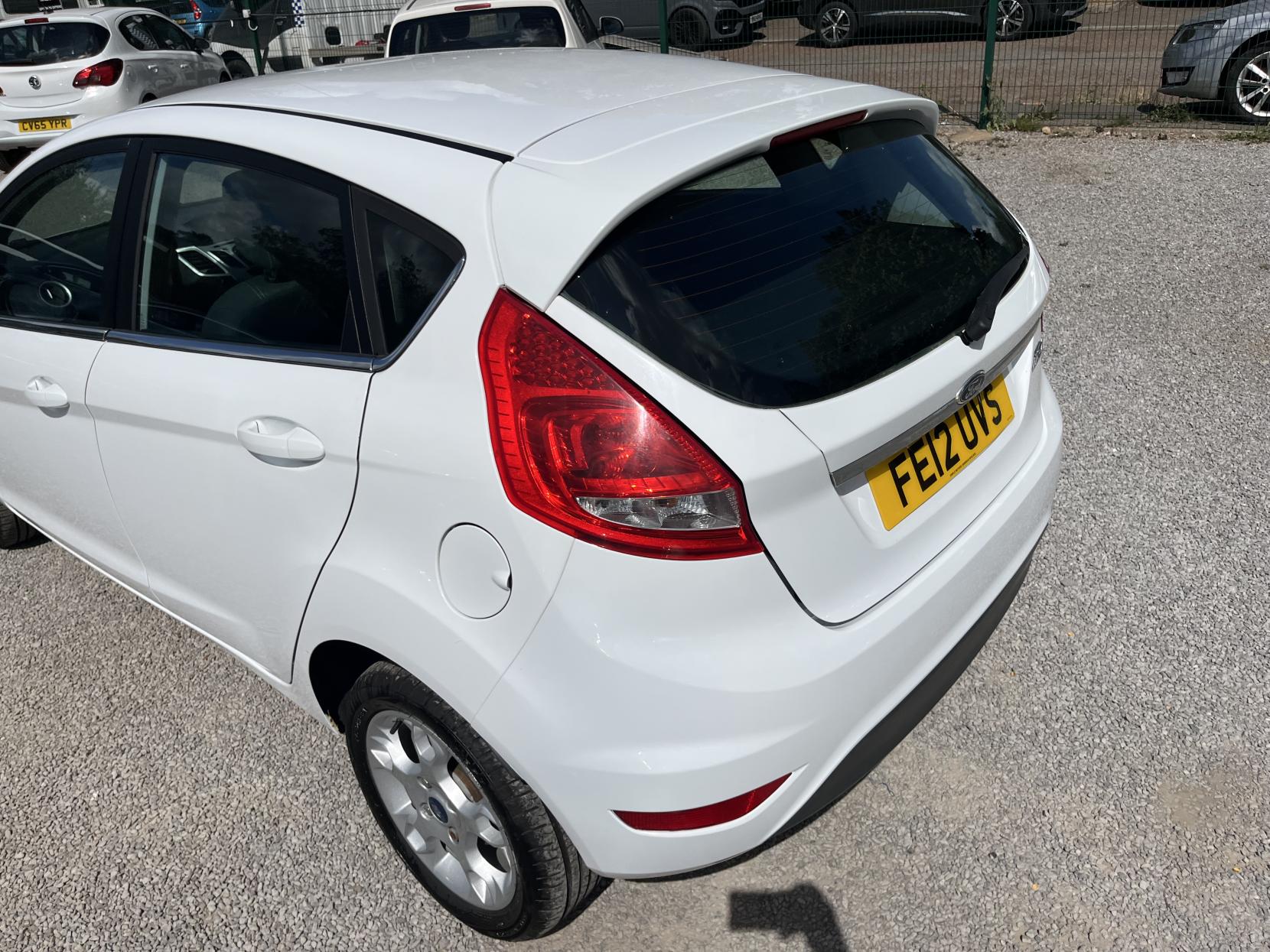 2012 00 FORD FIESTA