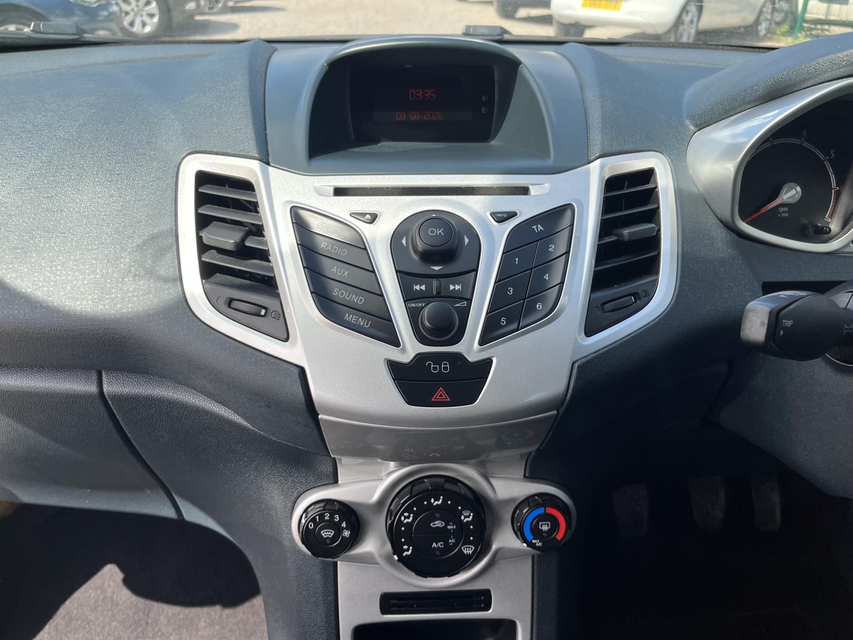 2012 00 FORD FIESTA