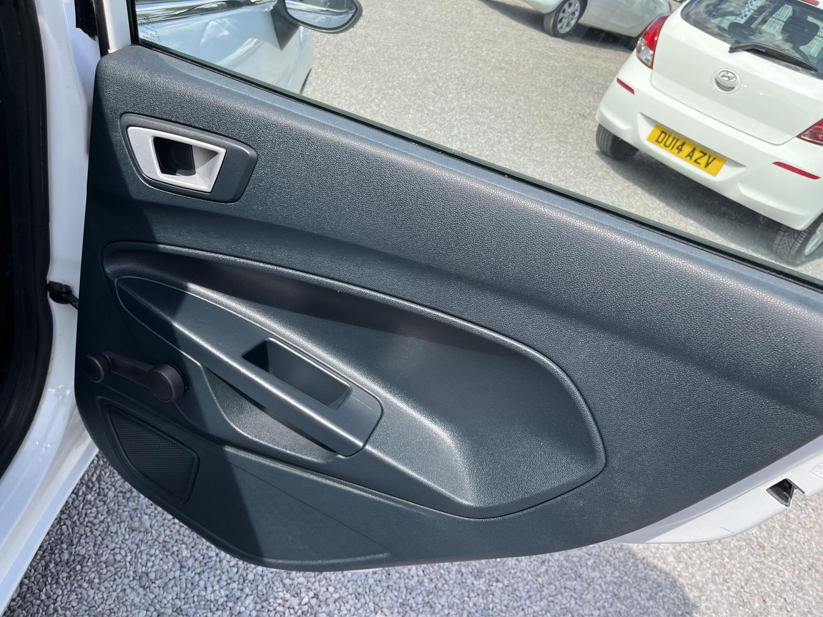 2012 00 FORD FIESTA
