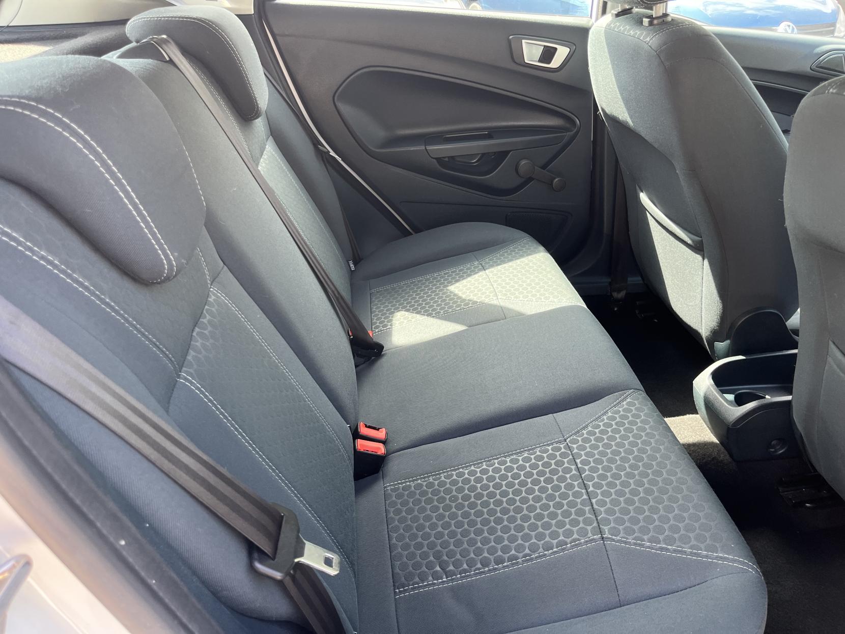 2012 00 FORD FIESTA