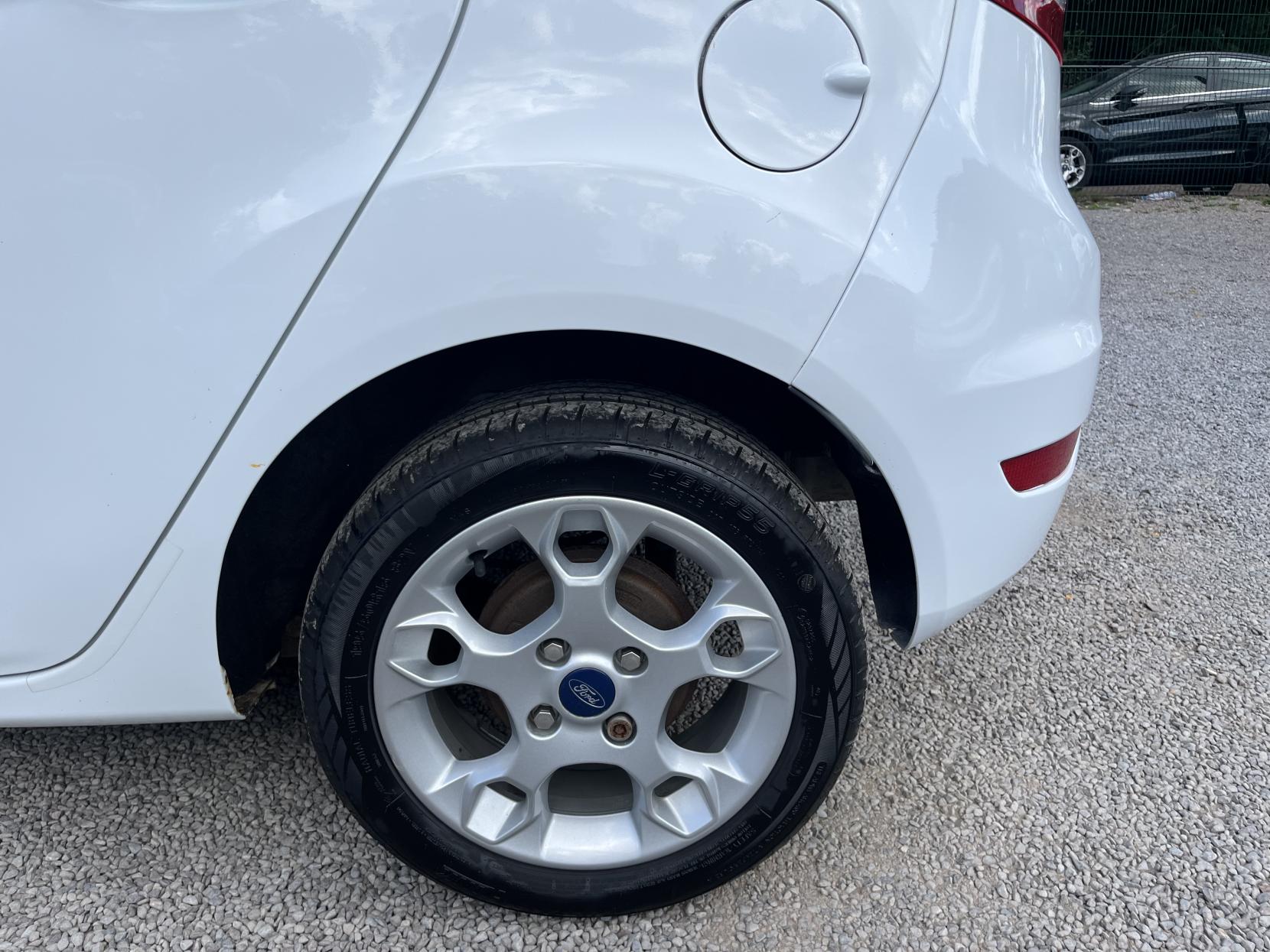 2012 00 FORD FIESTA
