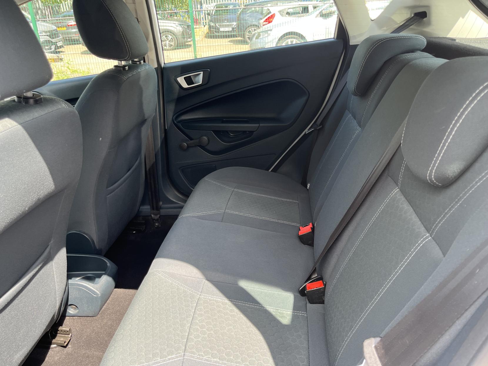 2012 00 FORD FIESTA