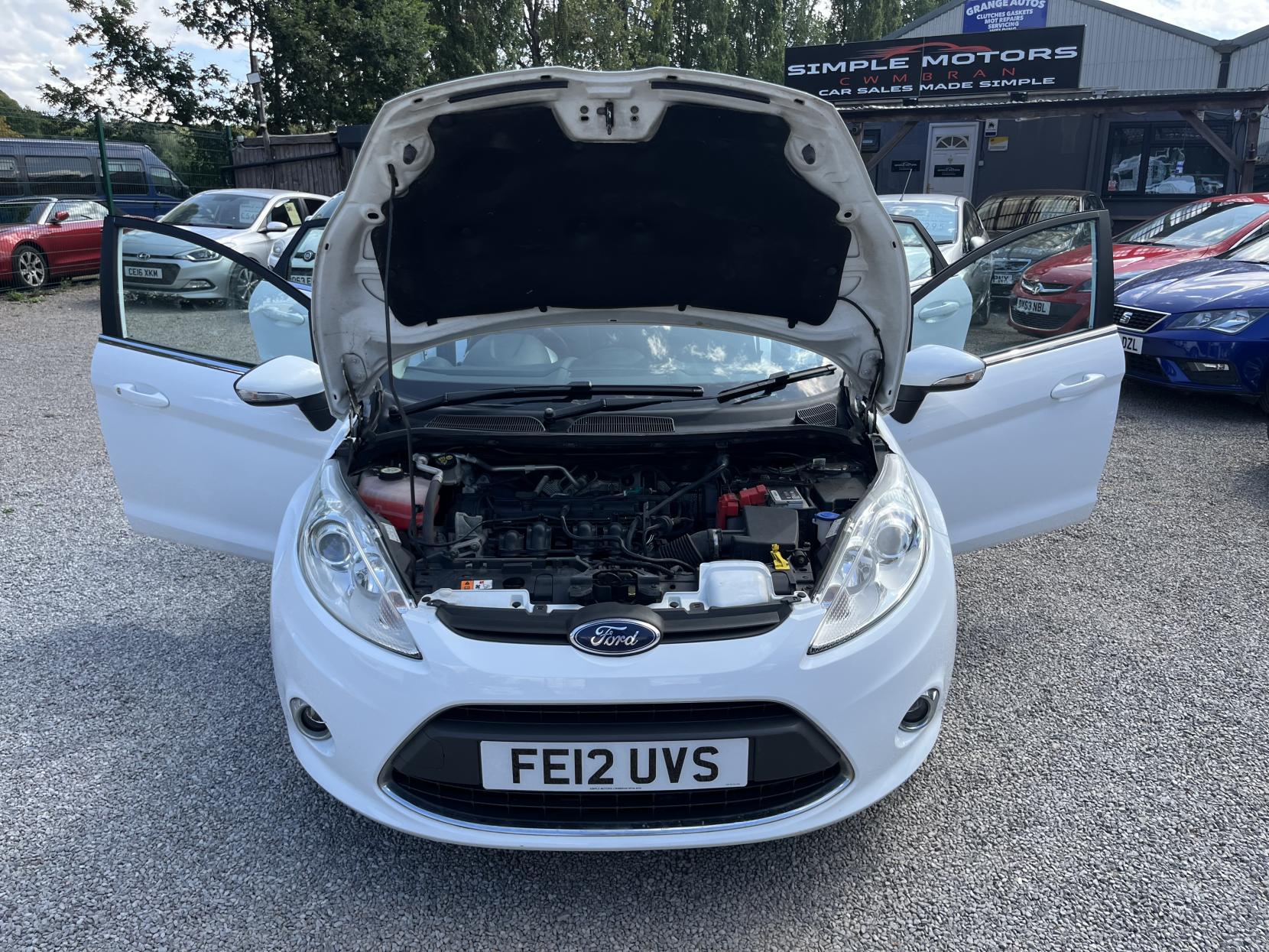 2012 00 FORD FIESTA